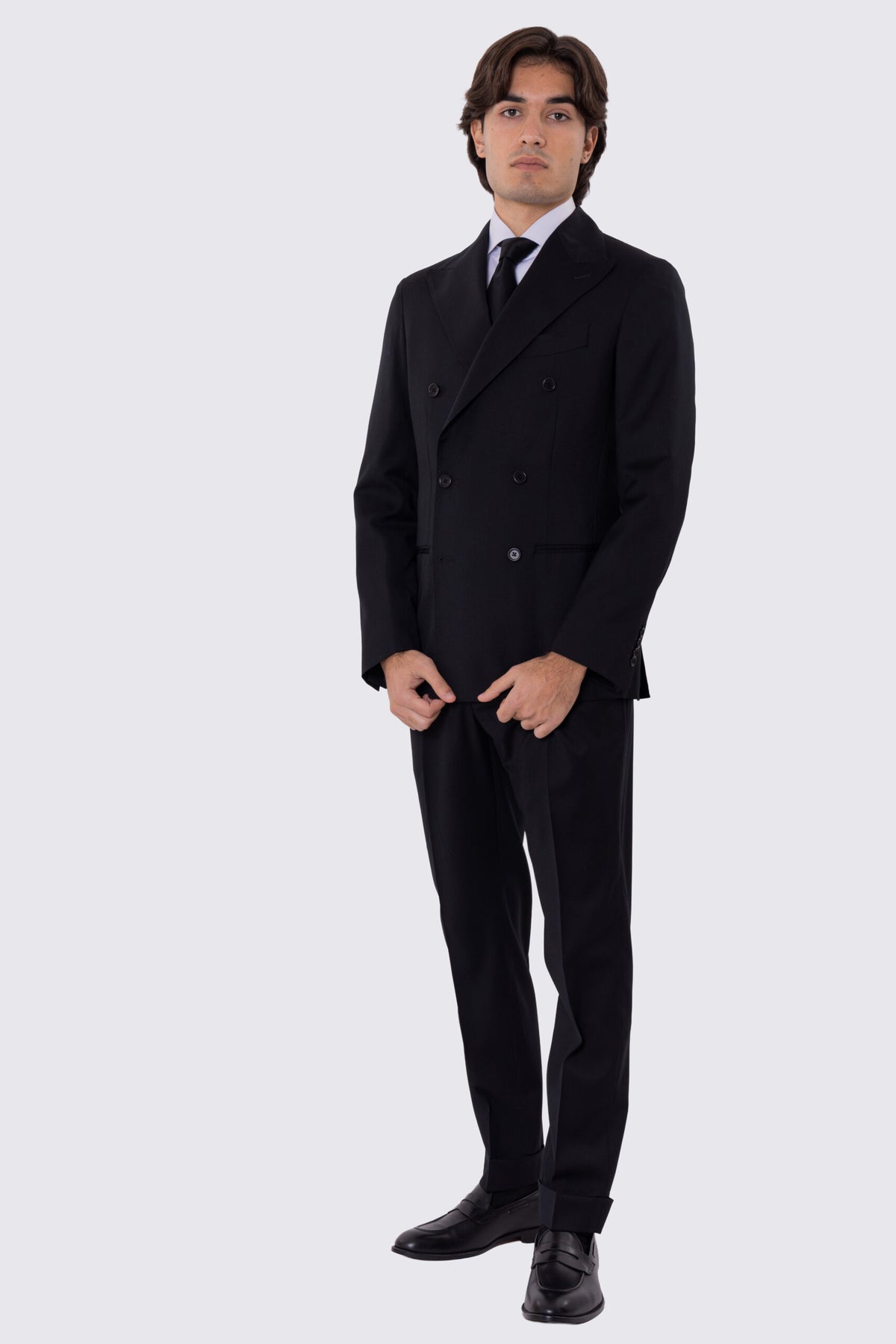 Abito uomo Doppiopetto nero fresco lana super 110's Tessuti in esclusiva Sartoria Carillo completamente sfoderato con Rever a lancia e tasche a filetto