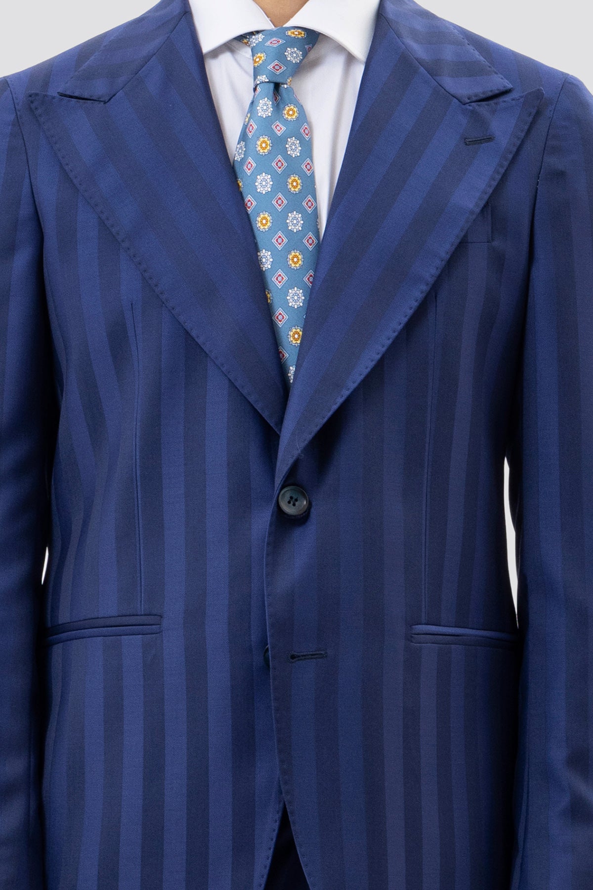 Giacca Uomo Monopetto Blu Chiaro Rigata In Fresco Lana Super 140's Rever A Lancia 13cm Tasche A Filo .