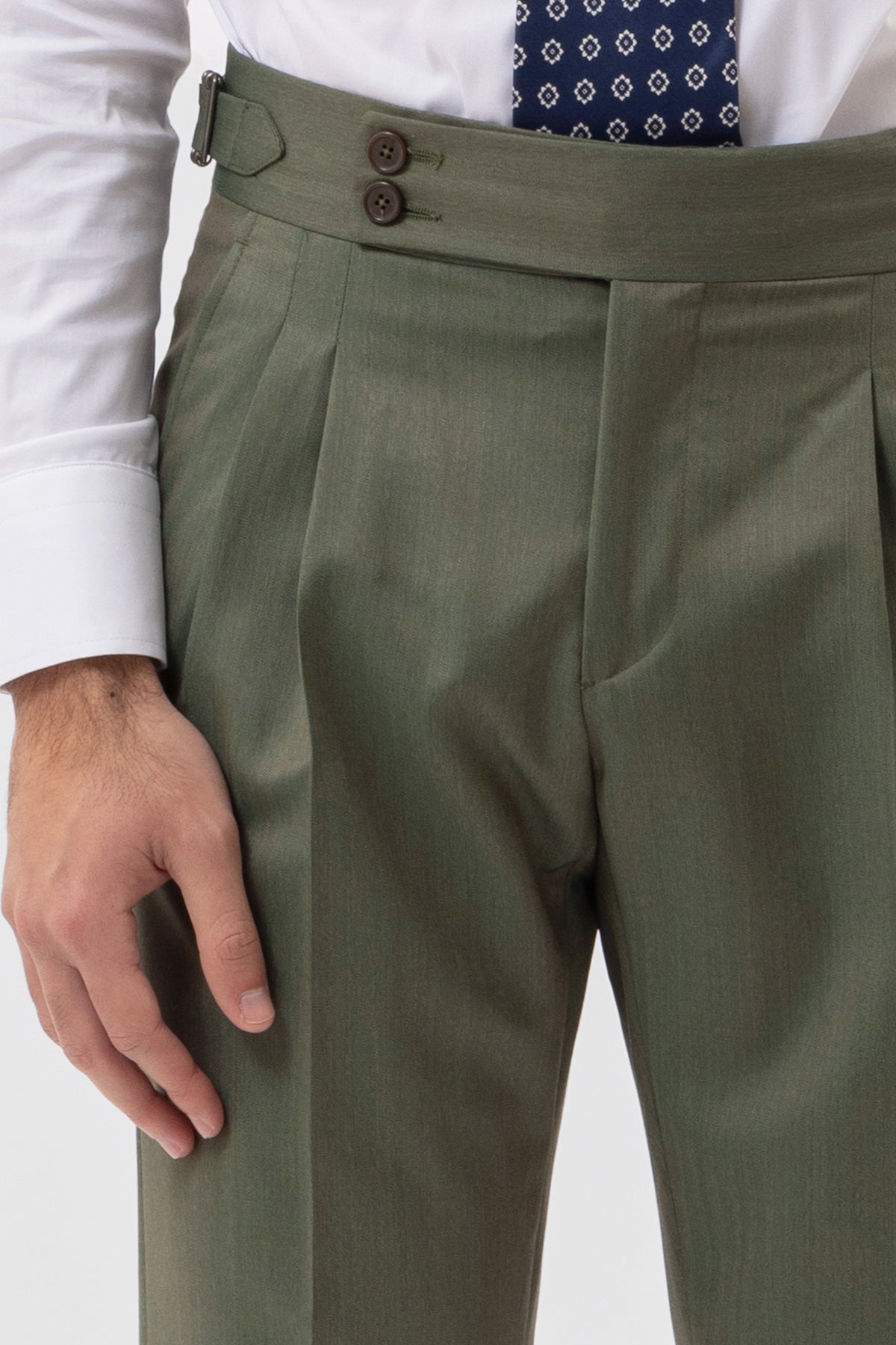 PANTALONE VERDE SOLARO VITA  ALTA UOMO FRESCO LANA  VITALE BARBERIS CANONICO CON FIBBIE LATERALI E RISVOLTO 5CM .