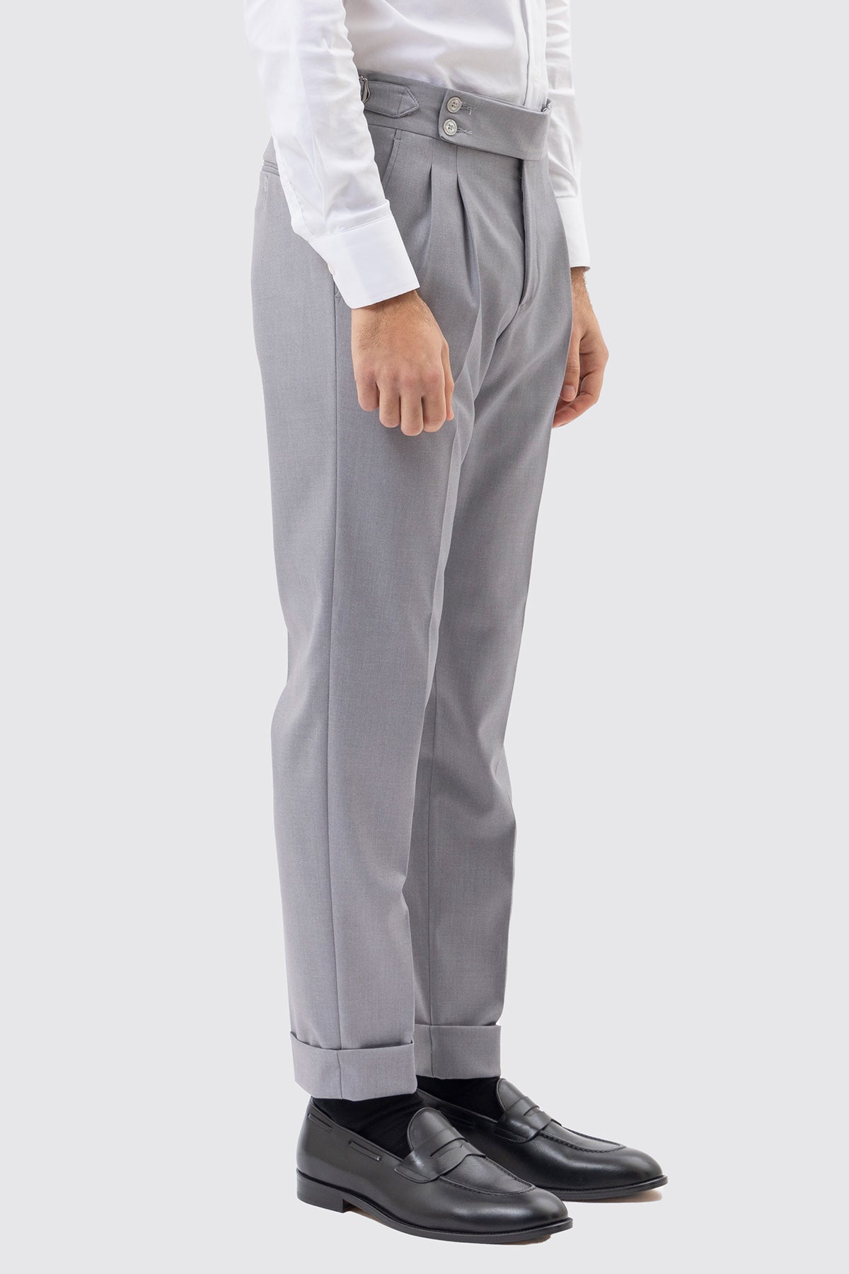PANTALONE GRIGIO CHIARO VITA  ALTA CON FIBBIE UOMO EFFETTO LANA DOPPIA PINCES FIBBIE LATERALI E RISVOLTO 5CM