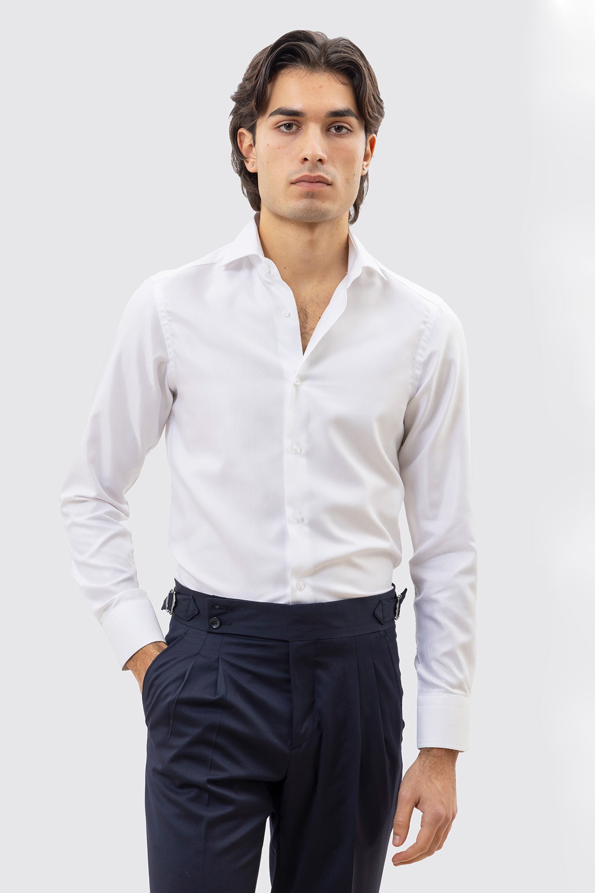 CAMICIA BIANCA RIGA DIAGONALE TONO SU TONO UOMO EFFETTO LUCIDO 100% COTONE COLLO SEMI FRANCESE POLSO SMUSSATO
