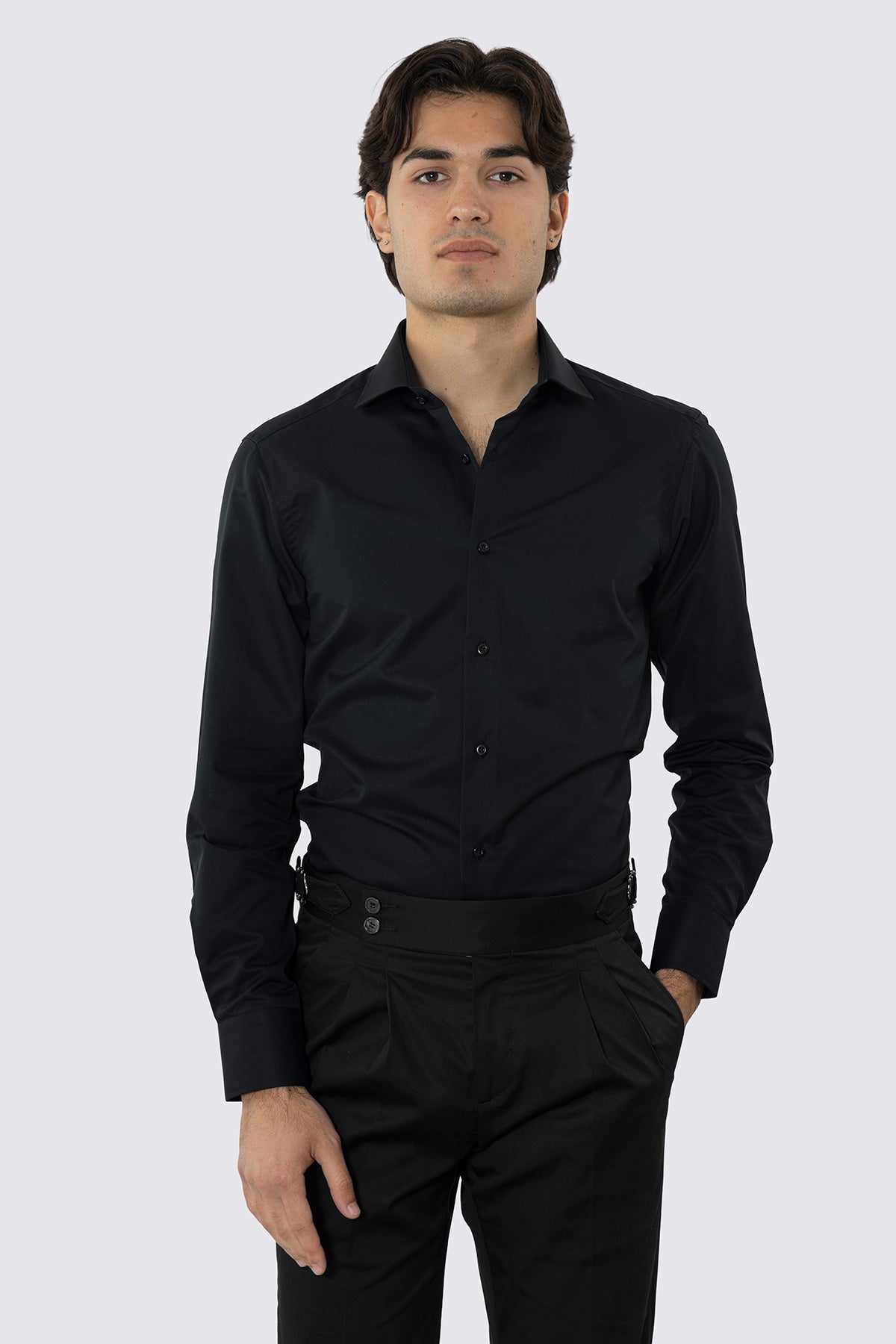 CAMICIA NERA SLIM FIT 100% COTONE NO IRON TINTA UNITA COLLO SEMI FRANCESE POLSO SMUSSATO MILETA TESSUTI