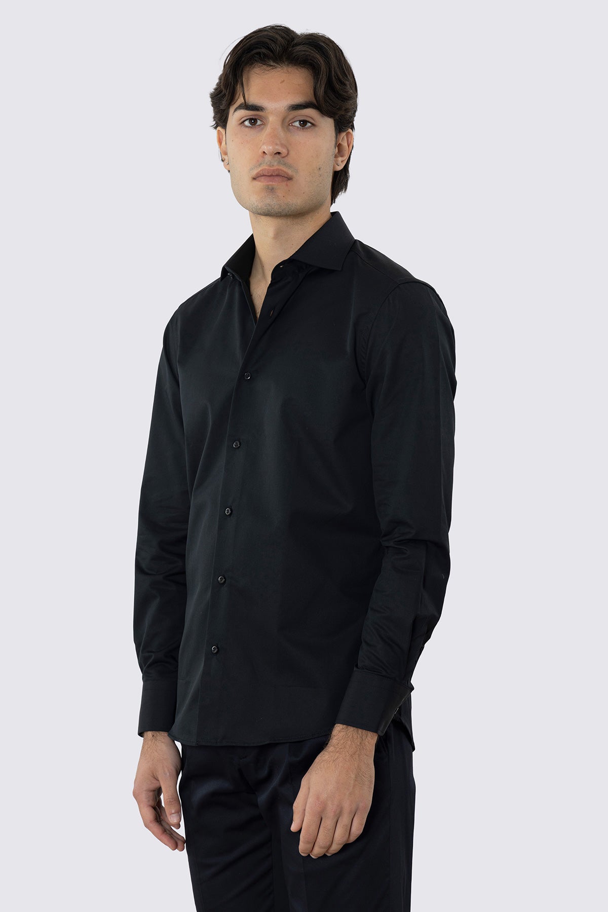 CAMICIA NERA SLIM FIT 100% COTONE NO IRON TINTA UNITA COLLO SEMI FRANCESE POLSO SMUSSATO MILETA TESSUTI