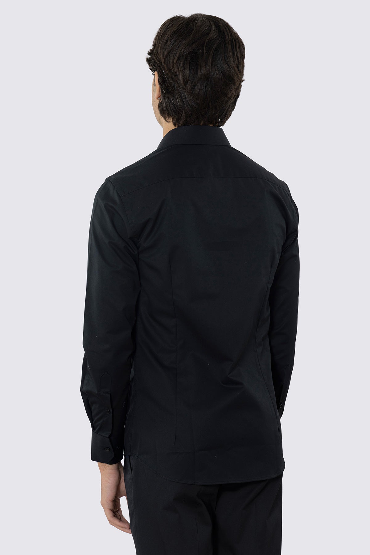 CAMICIA NERA SLIM FIT 100% COTONE NO IRON TINTA UNITA COLLO SEMI FRANCESE POLSO SMUSSATO MILETA TESSUTI