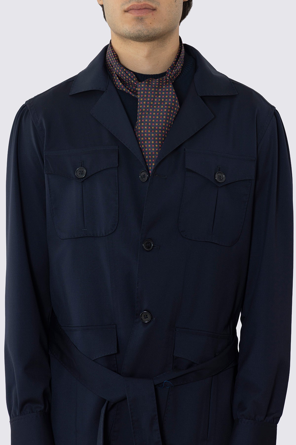 Ascot da uomo blu fantasia fiori multicolor in pura seta fatto a mano