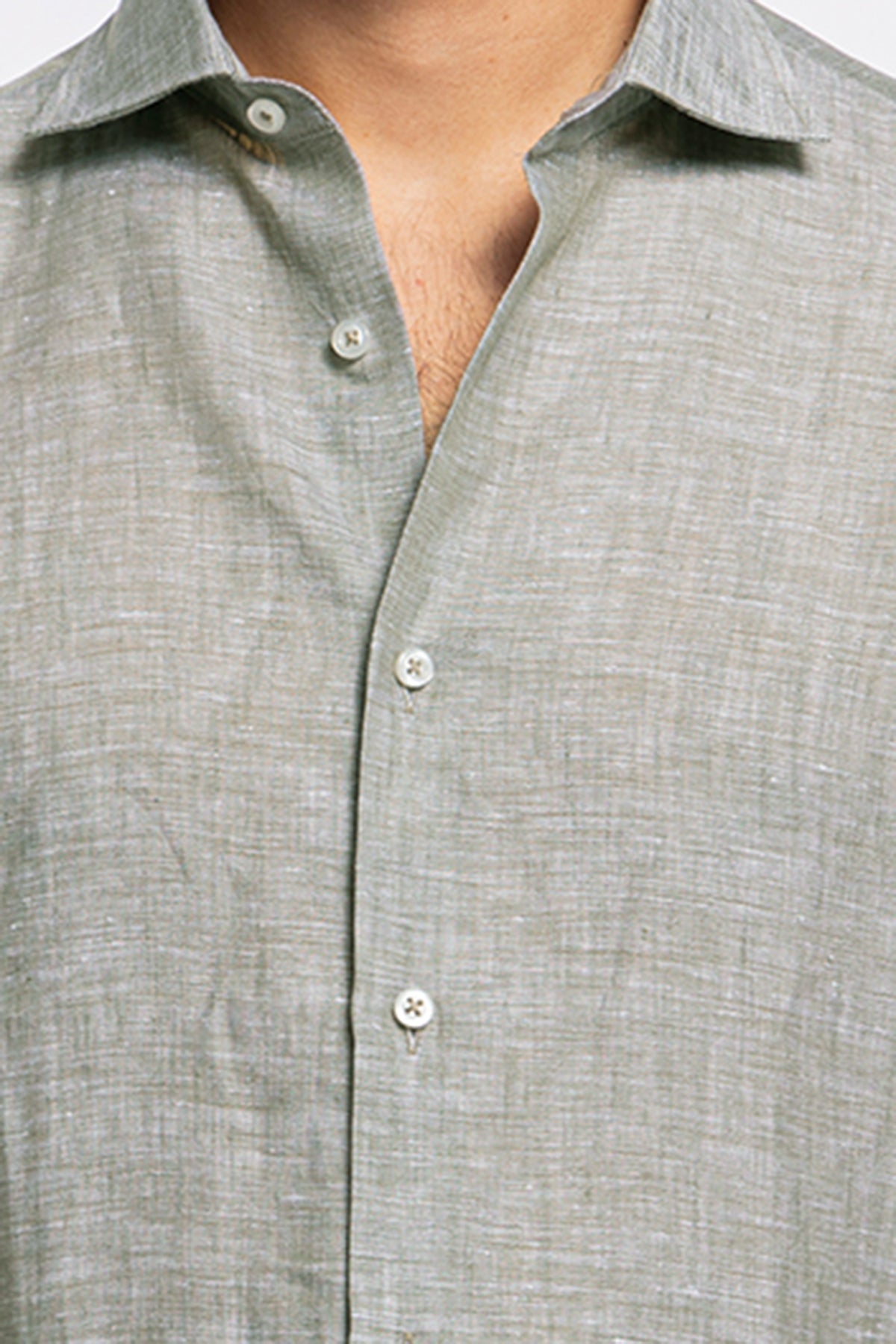 Camicia Uomo verde militare in Lino 100% made in italy collo semi francese morbido slim fit effetto melange