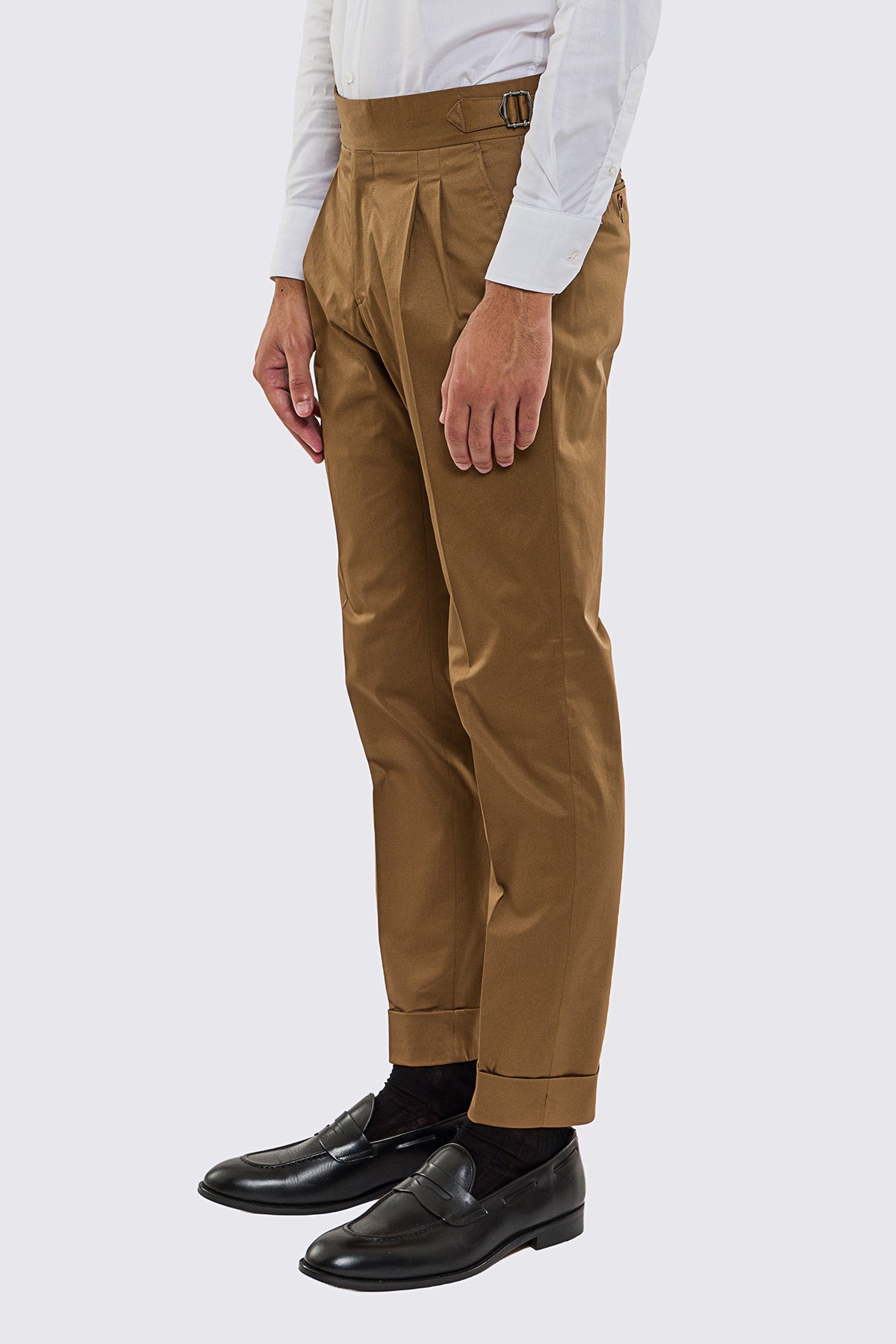 Pantalone uomo Coccio vita alta fibbie laterali tasca america in cotone risvolto 5cm made in italy