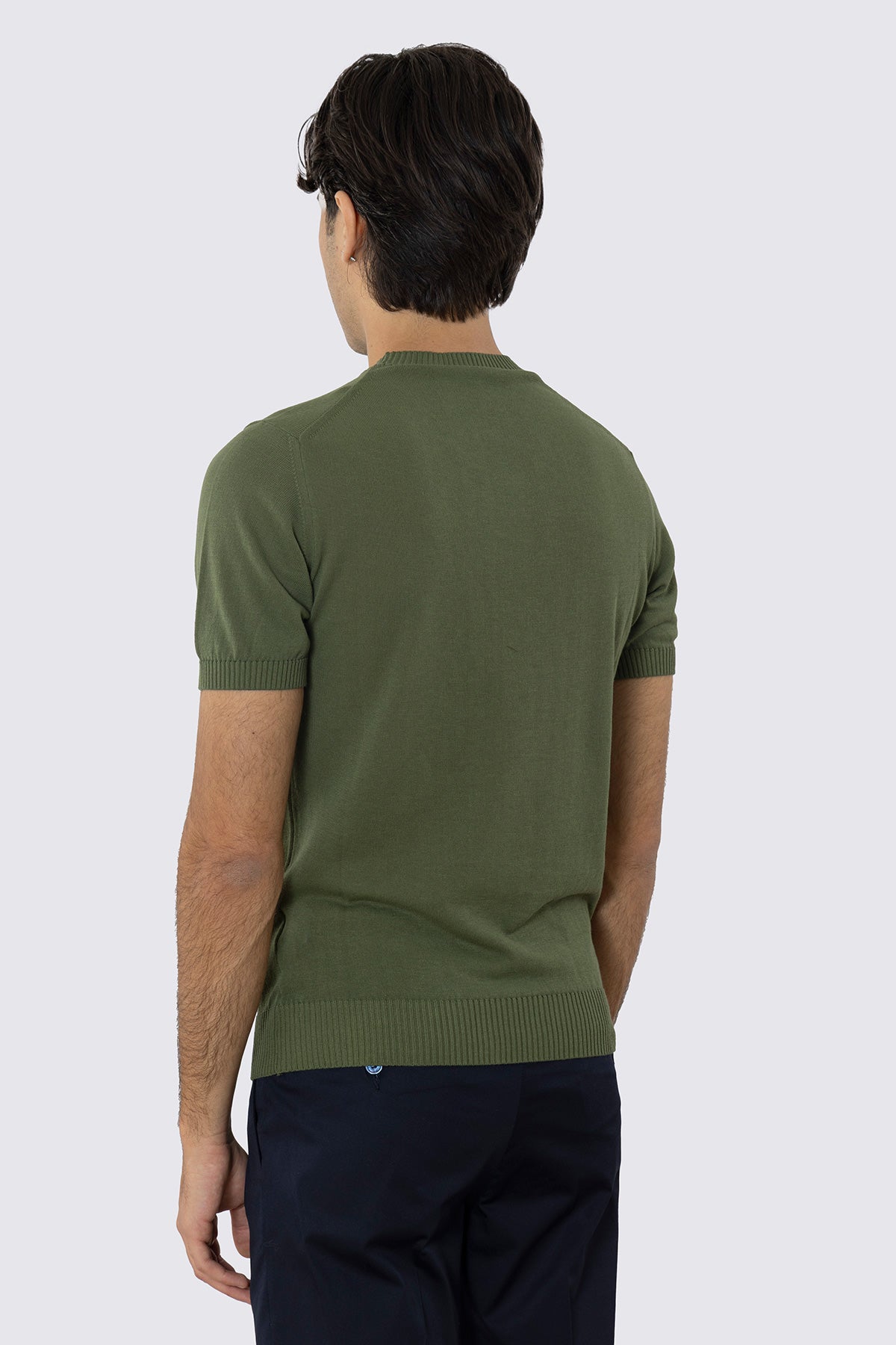 Maglioncino verde militare mezze maniche in cotone 100% di filo tinta unita con elastici sulle maniche e sul fondo