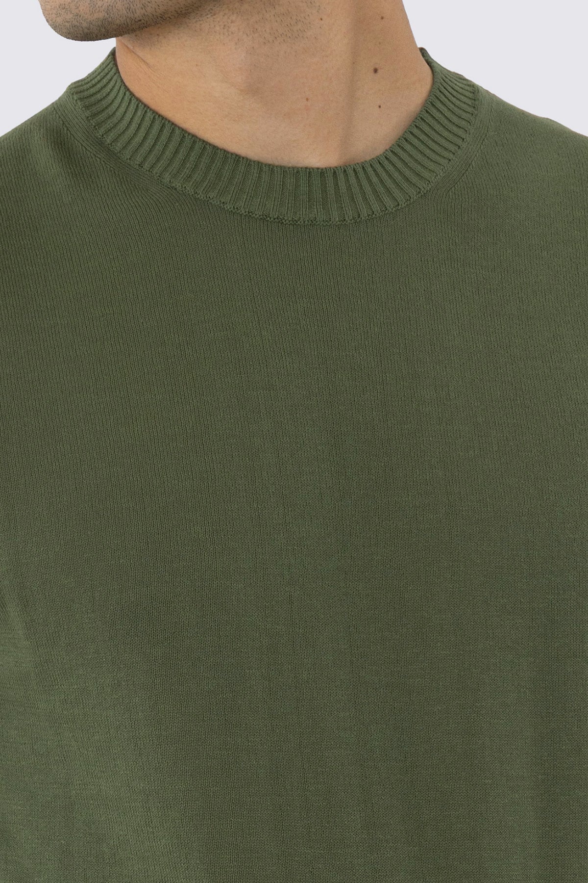 Maglioncino verde militare mezze maniche in cotone 100% di filo tinta unita con elastici sulle maniche e sul fondo