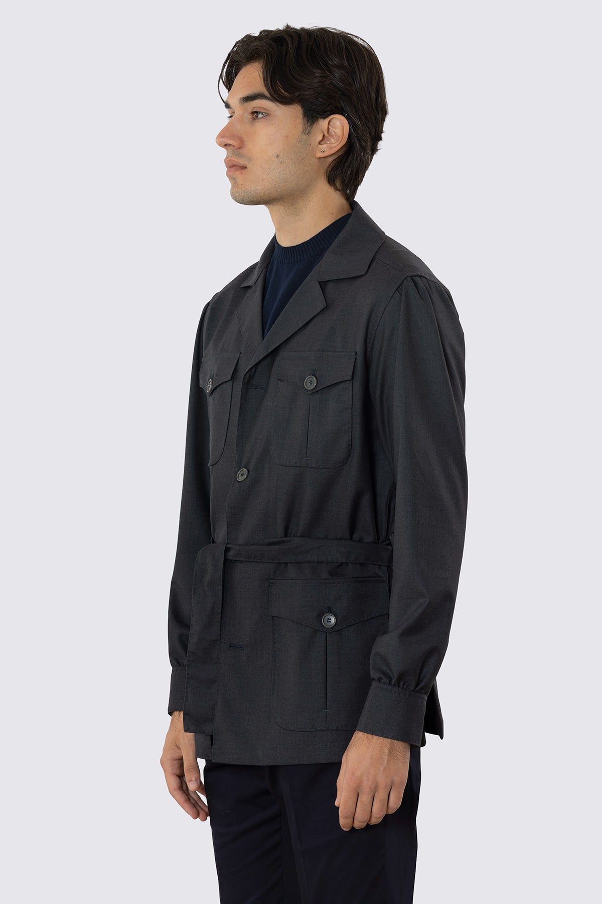 Sahariana grigio scuro fresco lana Vitale Barberis Canonico finezza super 130's con tasconi e soffietto cintura in vita e polso camicia