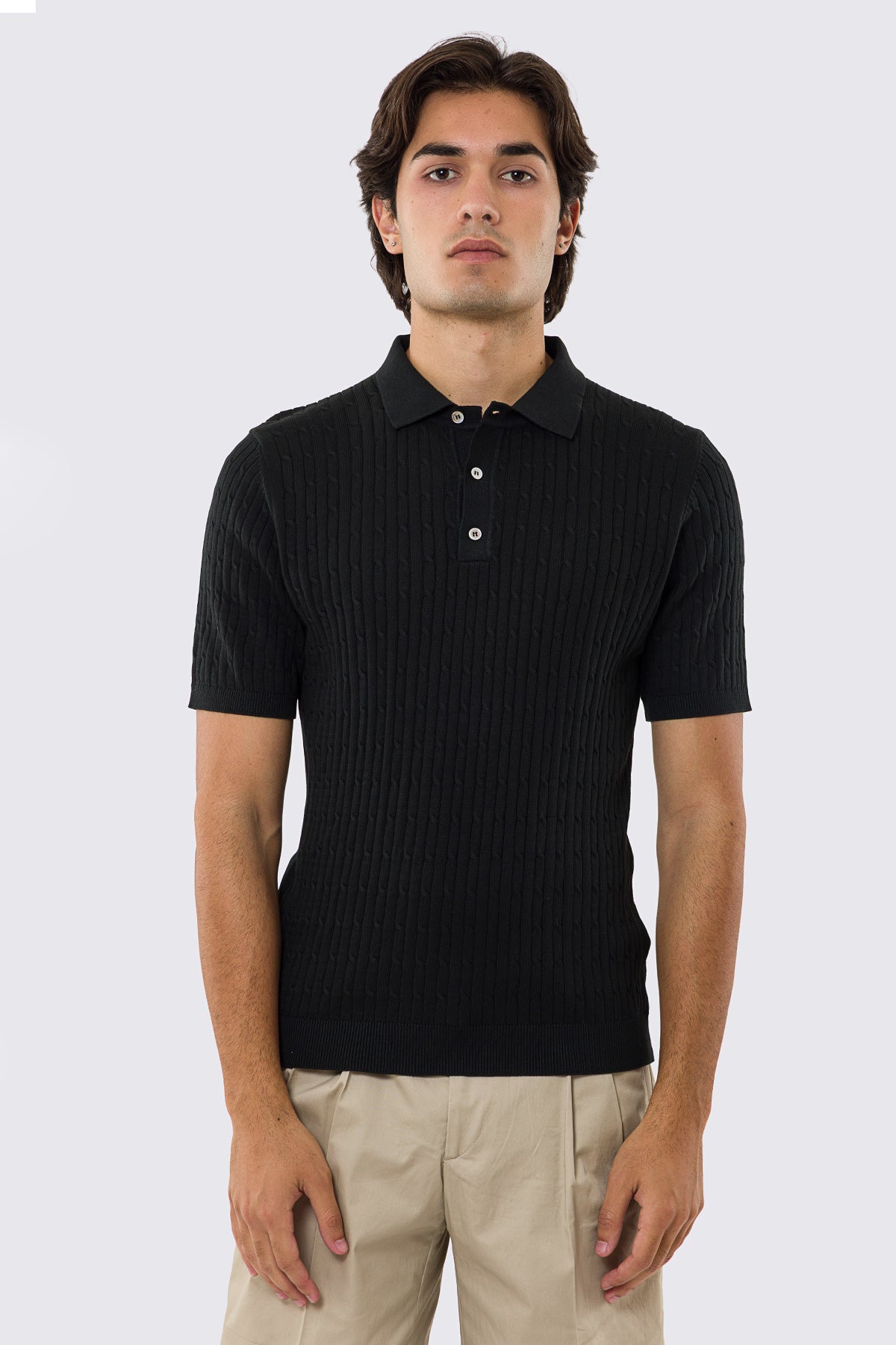 Polo mezze maniche nera da uomo con treccia interna ed elastici sulle maniche e sul fondo 100% cotone di filo tinta unita