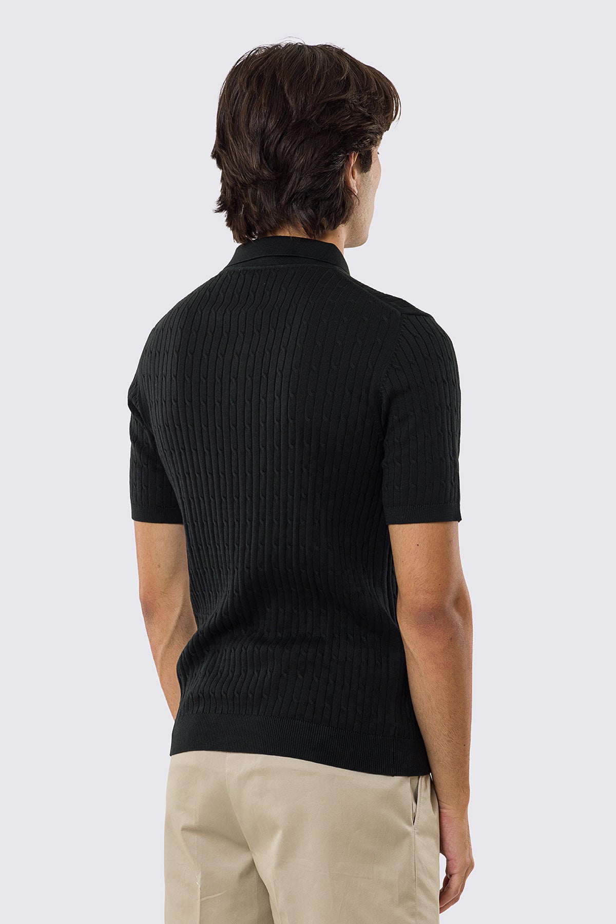 Polo mezze maniche nera da uomo con treccia interna ed elastici sulle maniche e sul fondo 100% cotone di filo tinta unita