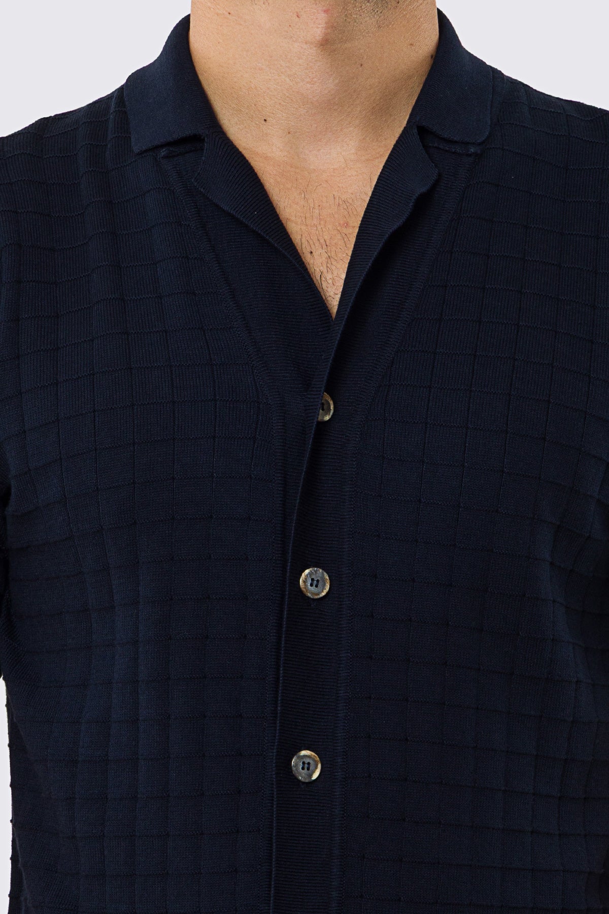 Polo mezze maniche blu da uomo con treccia quadrata interna ed elastici sulle maniche e sul fondo 100% cotone di filo tinta unita