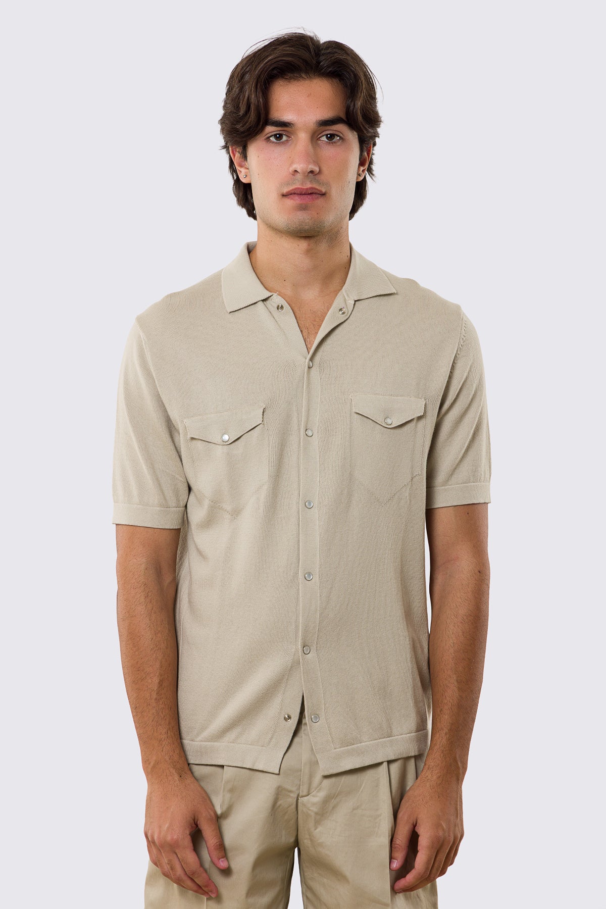 Polo mezze maniche beige modello con tasconi e bottoni clip in perla da uomo finezza 14 con elastici sulle maniche e sul fondo 100% cotone di filo tinta unita