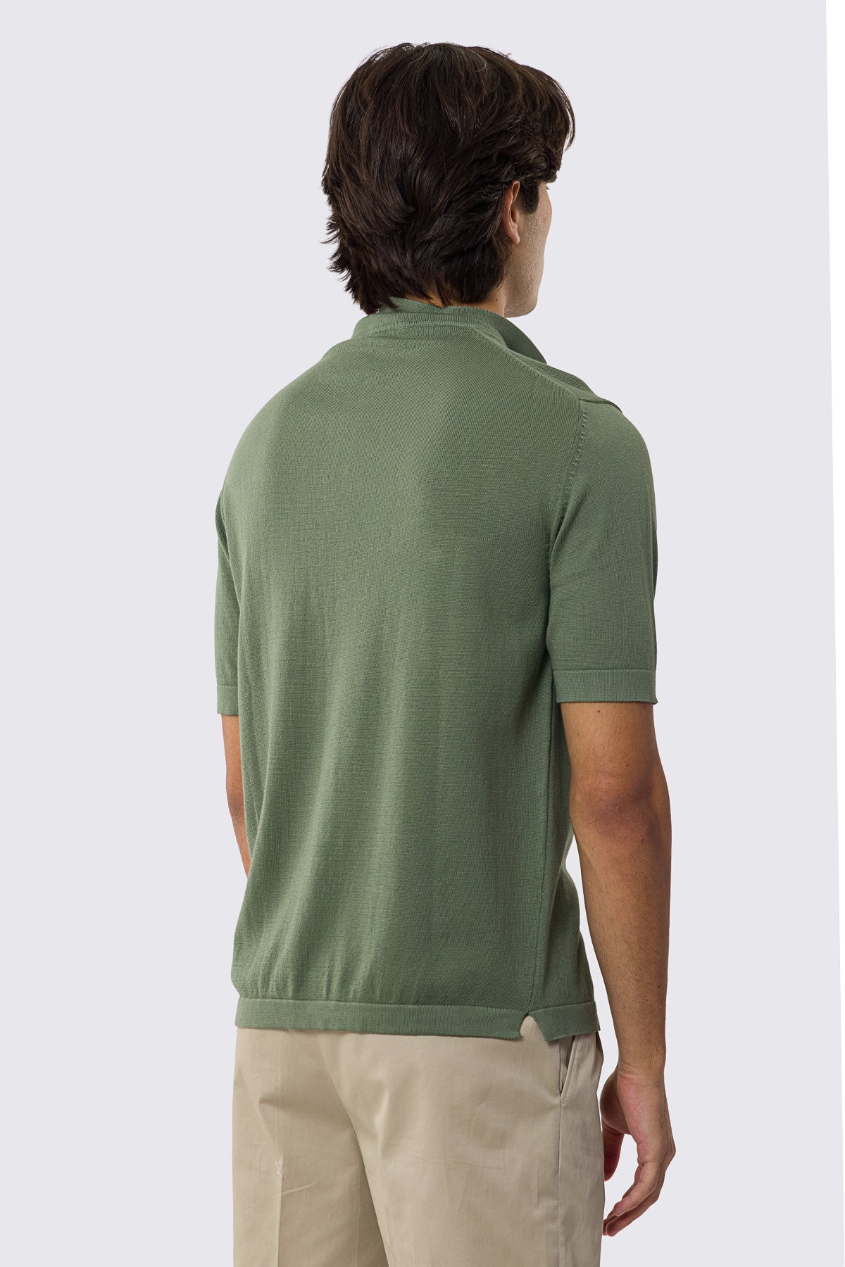 Polo mezze maniche verde militare modello con tasconi e bottoni clip in perla da uomo finezza 14 con elastici sulle maniche e sul fondo 100% cotone di filo tinta unita