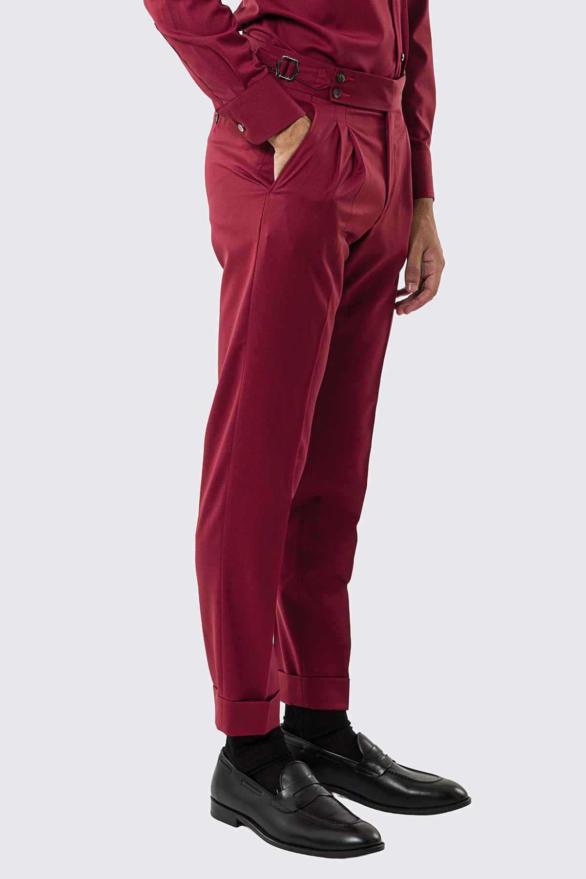 Pantalone uomo rosso vita alta con fibbie laterali tasca america in fresco lana 100% Vitale Barberis Canonico risvolto 5cm