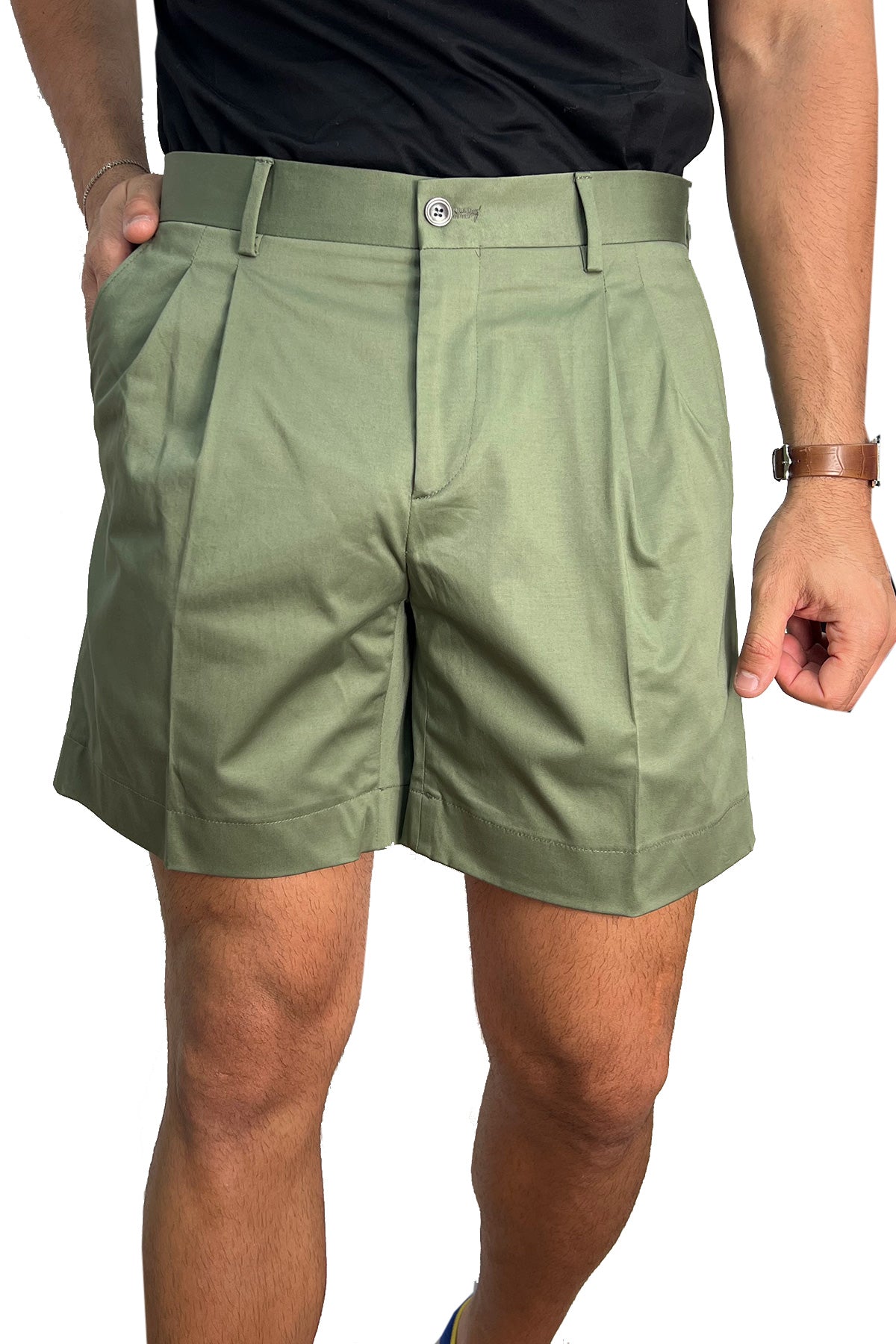Bermuda uomo verde militare con doppia pinces vestibilità Regolare tasca america in cotone made in italy