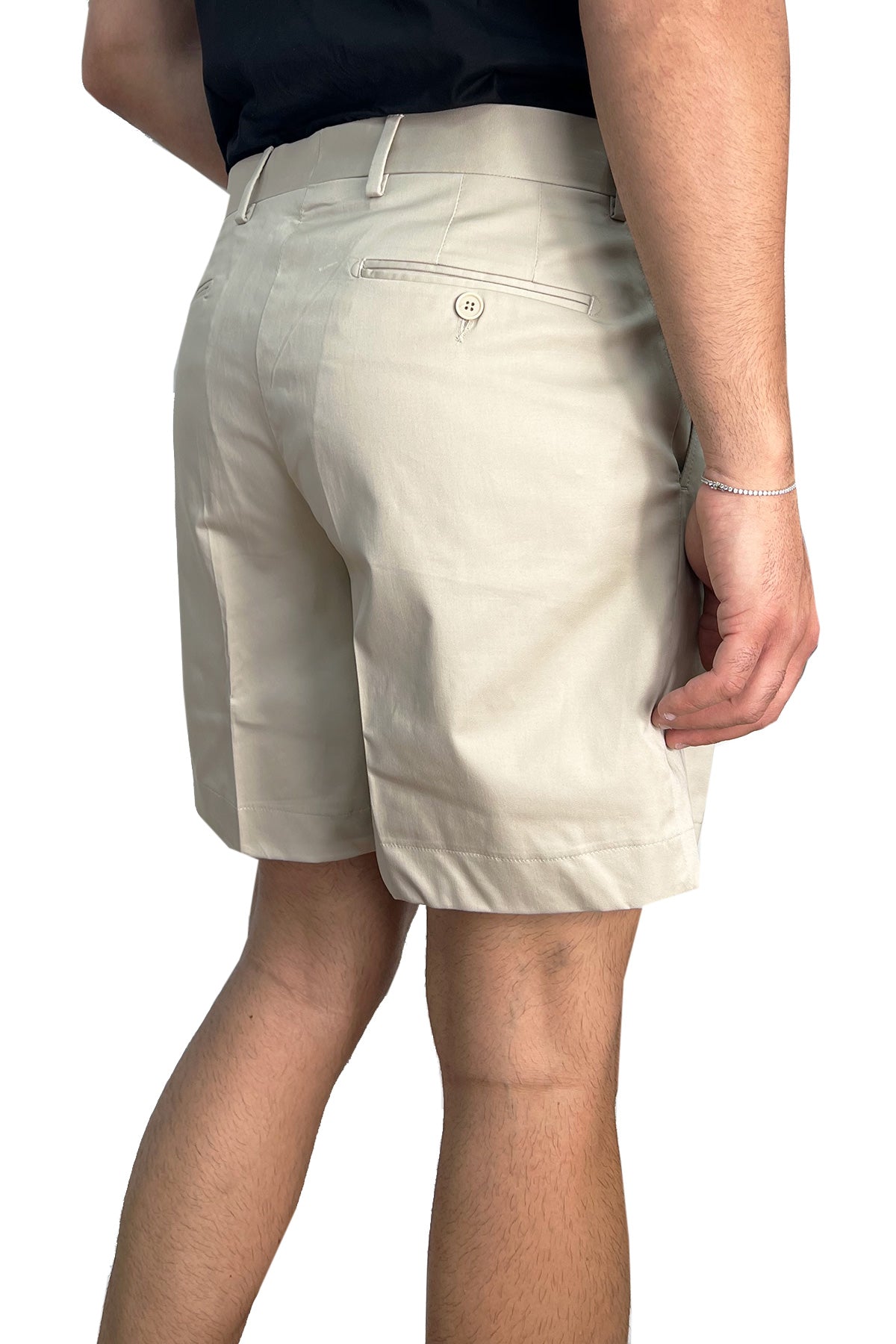 Bermuda uomo beige con doppia pinces vestibilità Regolare tasca america in cotone made in italy