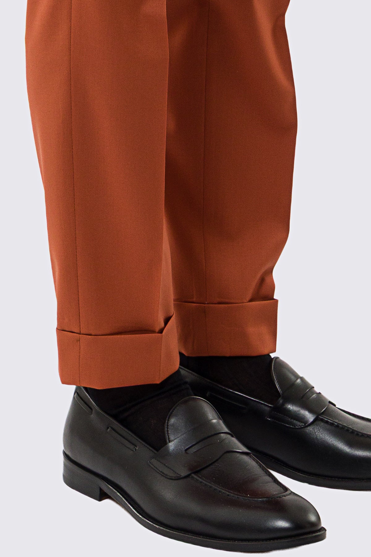 Pantalone uomo coccio vita alta fresco lana Vitale Barberis super 130's tasca america con doppia pence e fibbie laterali regolabili risvolto 5cm