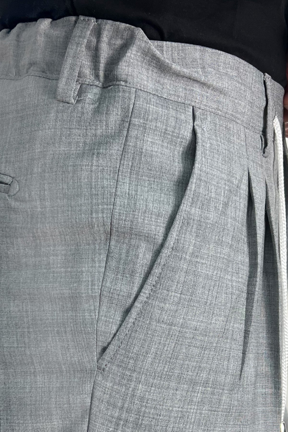 Pantalaccio uomo grigio chiaro fresco lana misto made in italy tasca america con doppia pence e laccio in vita risvolto 5cm