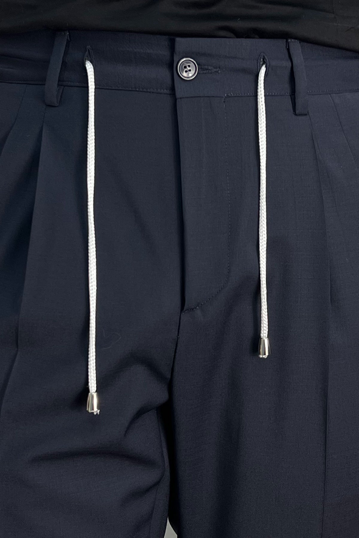 Pantalaccio uomo blu fresco lana misto made in italy tasca america con doppia pence e laccio in vita risvolto 5cm
