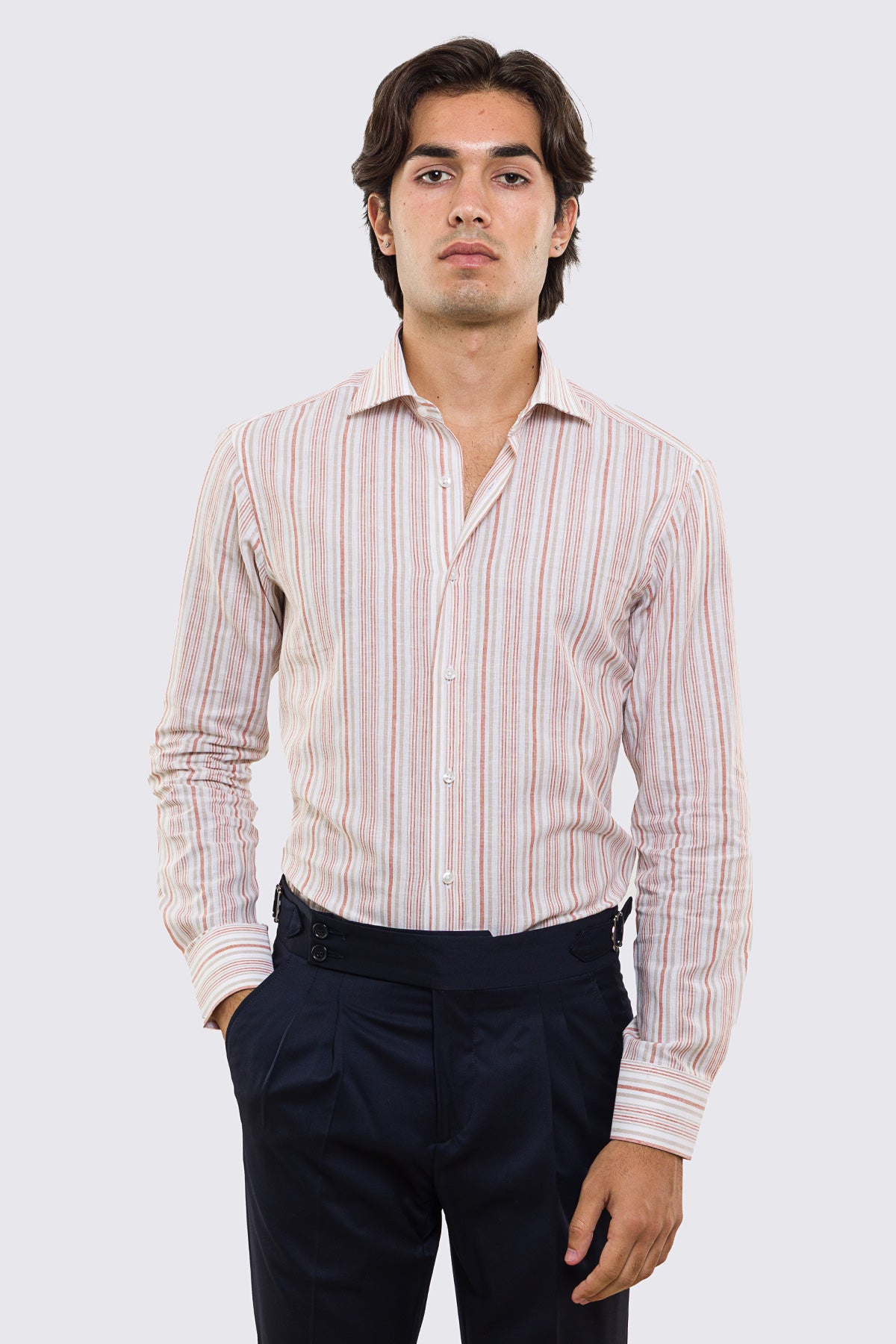 Camicia beige rigata in Lino 100% made in italy da uomo collo semi francese morbido slim fit effetto melange mileta tessuti