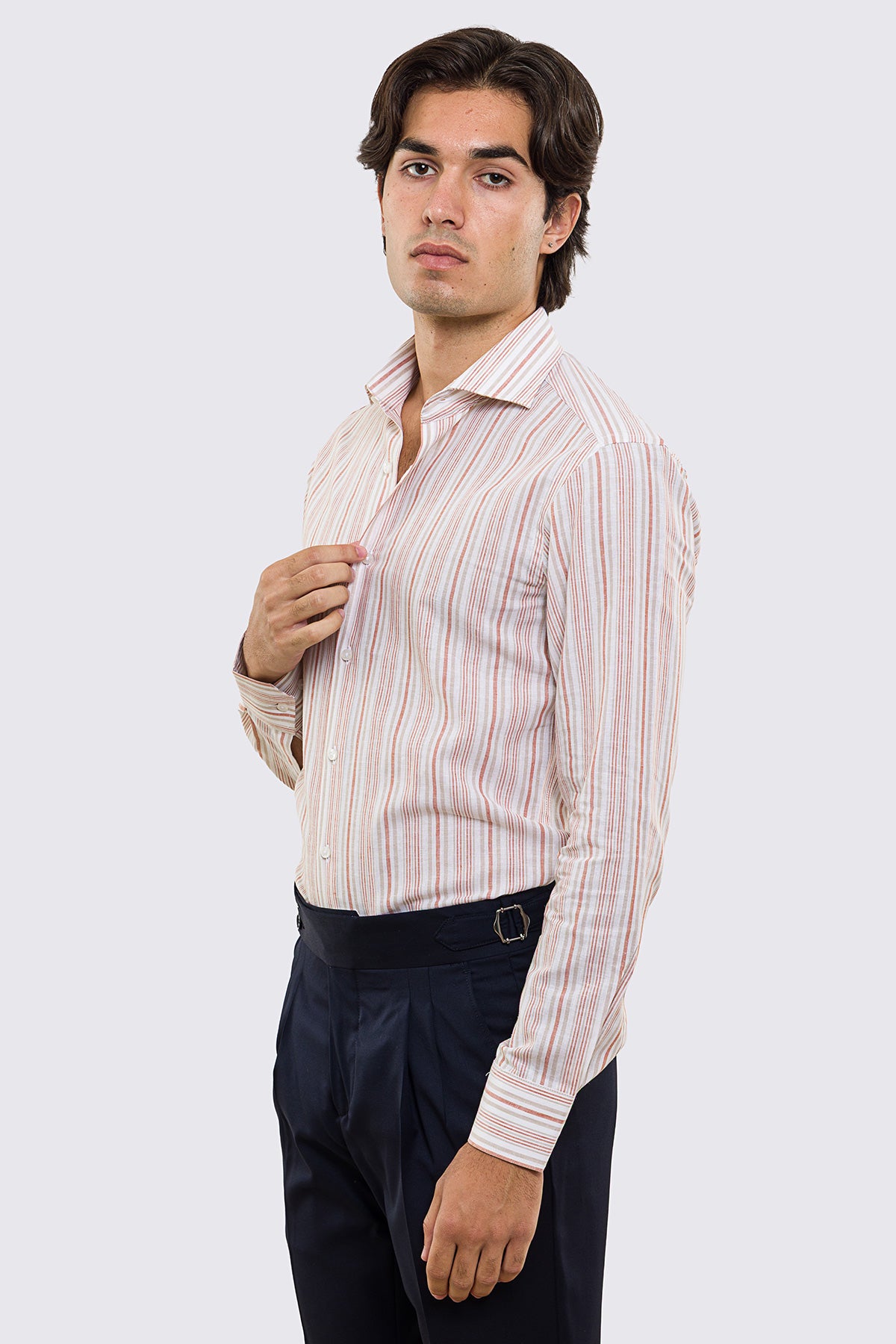 Camicia beige rigata in Lino 100% made in italy da uomo collo semi francese morbido slim fit effetto melange mileta tessuti