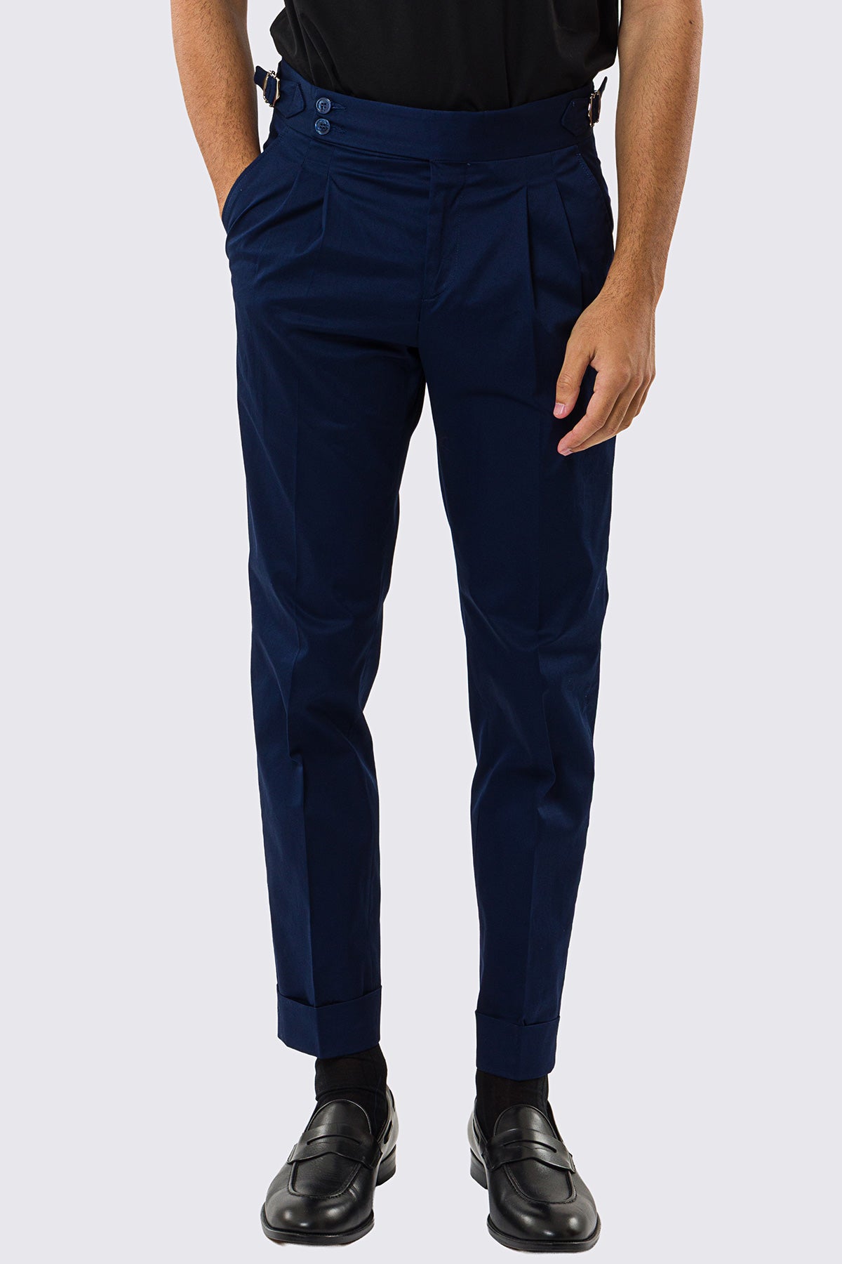 Pantalone uomo Blu vita alta con fibbie laterali tasca america in cotone leggermente elastico risvolto 5cm made in italy