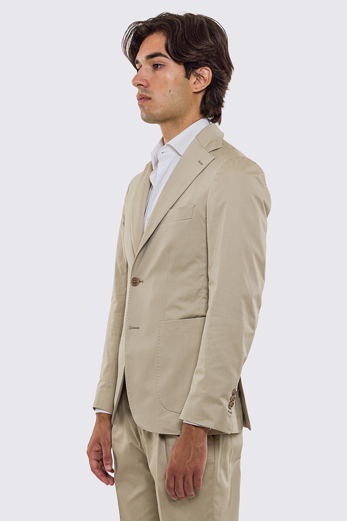 Abito uomo Monopetto beige in cotone leggermente elastico sfoderata Rever classico 11 cm tasche a toppe