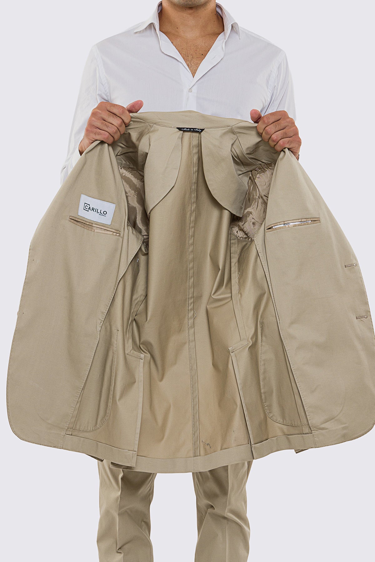 Giacca uomo Monopetto beige in cotone leggermente elastico sfoderata Rever classico 11 cm tasche a toppe