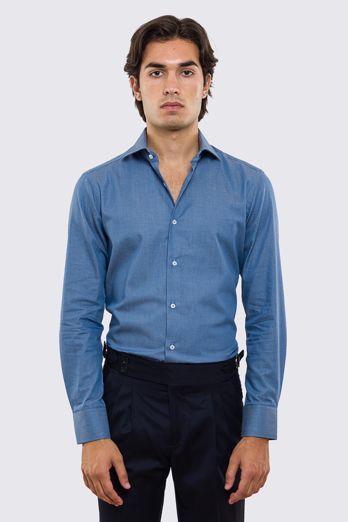 Camicia Uomo denim slim fit 100% cotone Collo semi francese polso smussato bottoni bianchi effetto madreperla
