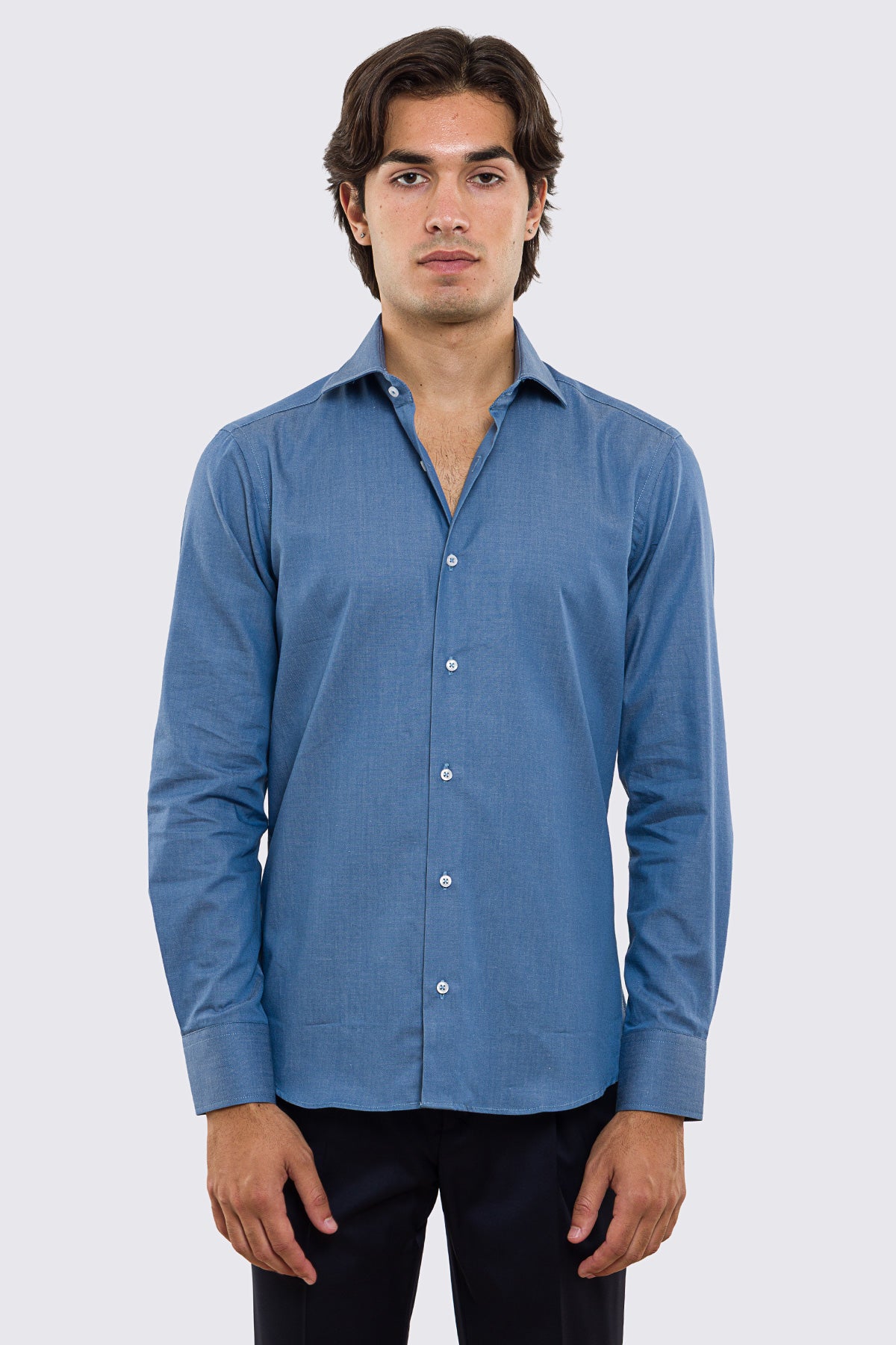 Camicia Uomo denim slim fit 100% cotone Collo semi francese polso smussato bottoni bianchi effetto madreperla