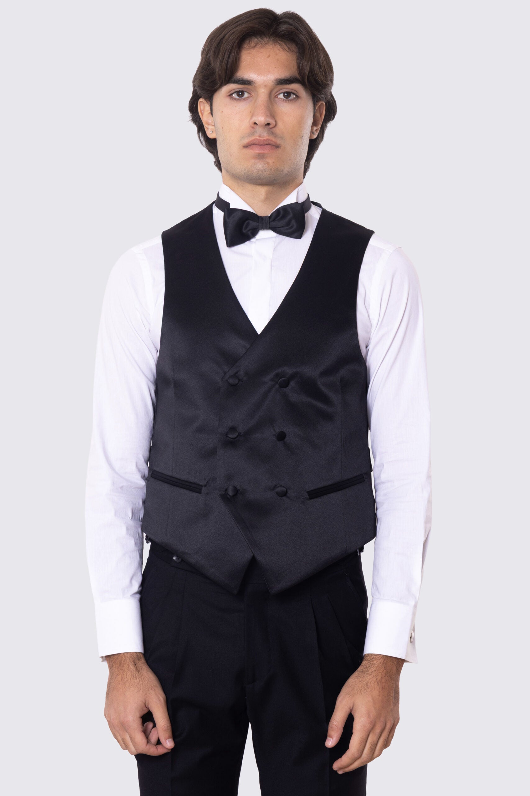 Gilet doppiopetto nero in raso da uomo regular fit con tasche a filo e gancio di regolazione sul retro