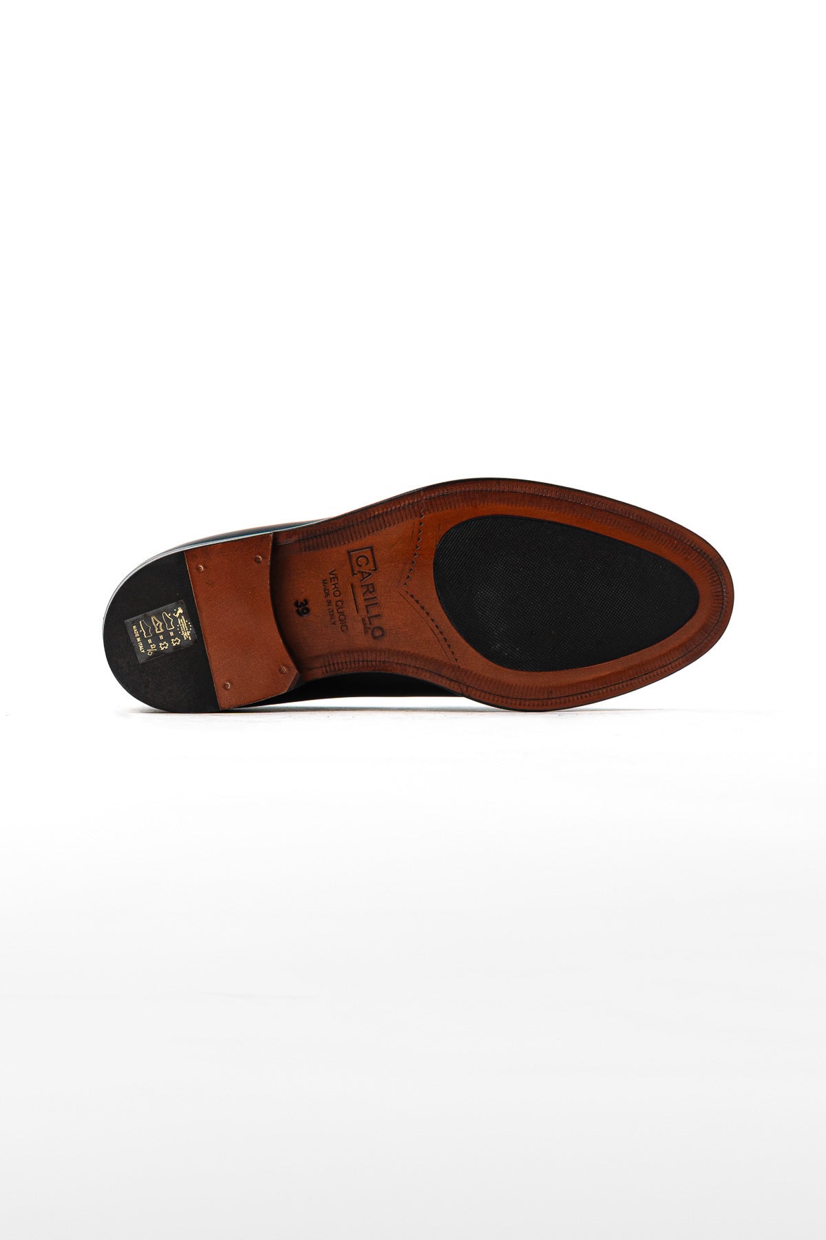 Mocassini uomo Marrone scuro in vera pelle con nappine e suola in cuoio made in italy.
