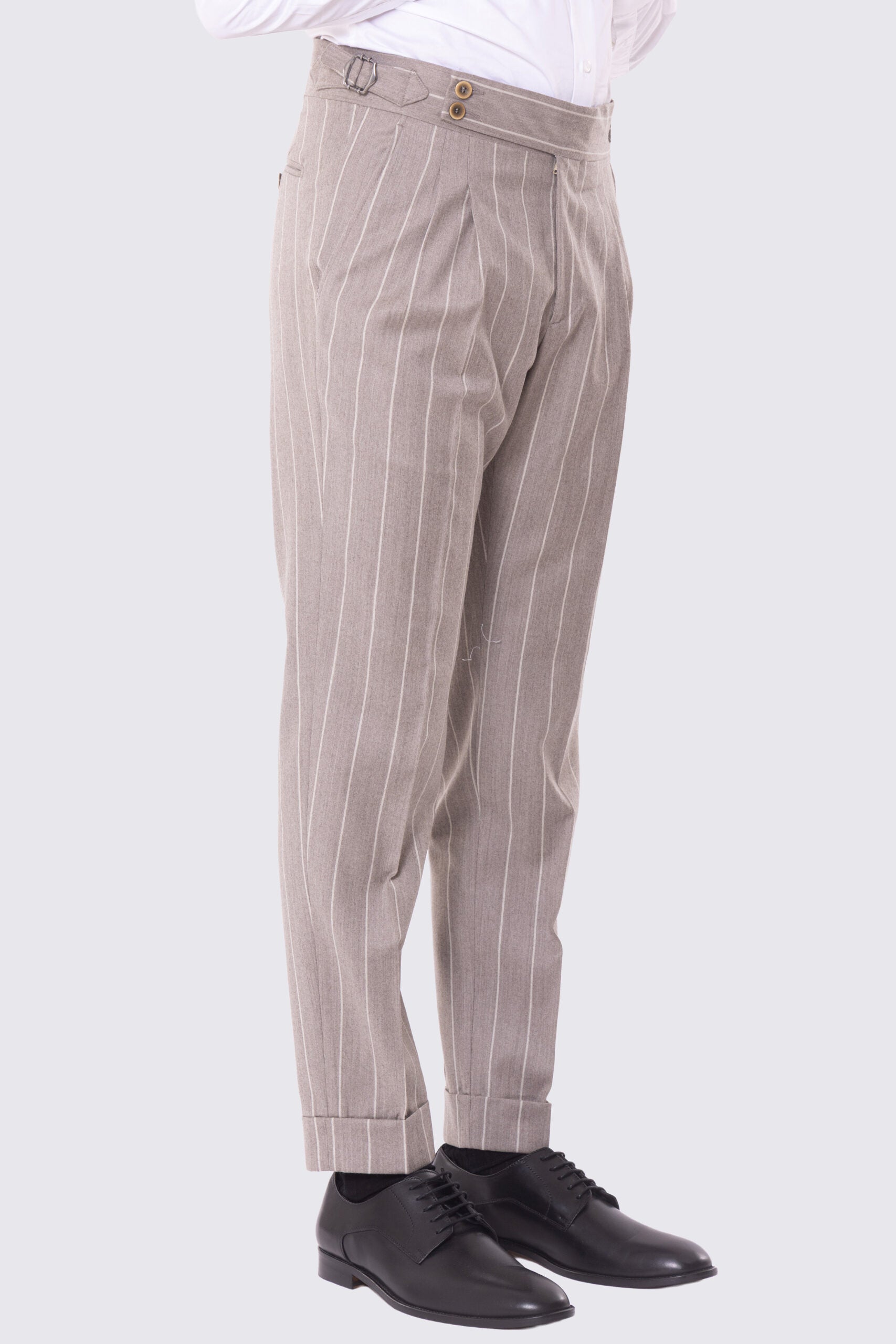 Pantalone Tortora gessato bianco vita alta con fibbie laterali regolabili e risvolto 5cm in lana flanella Bristol Tessuti Napoli