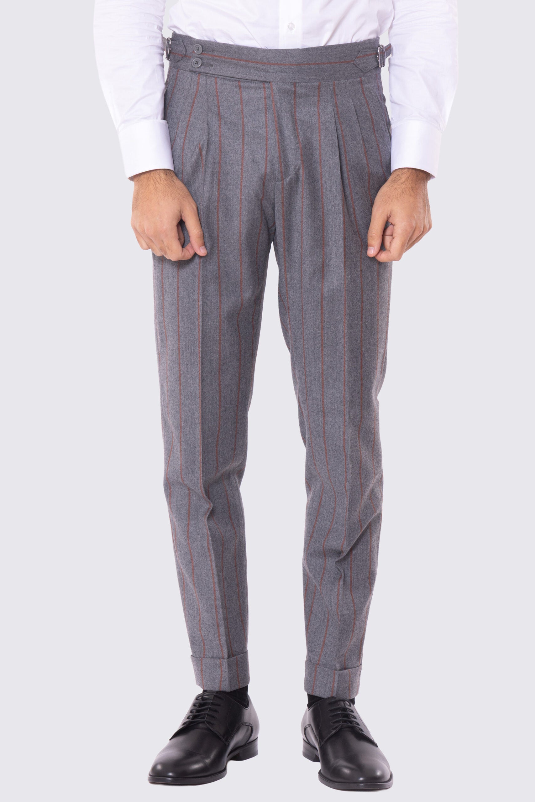 Pantalone grigio gessato coccio vita alta con fibbie laterali regolabili e risvolto 5cm in lana flanella Bristol Tessuti Napoli .