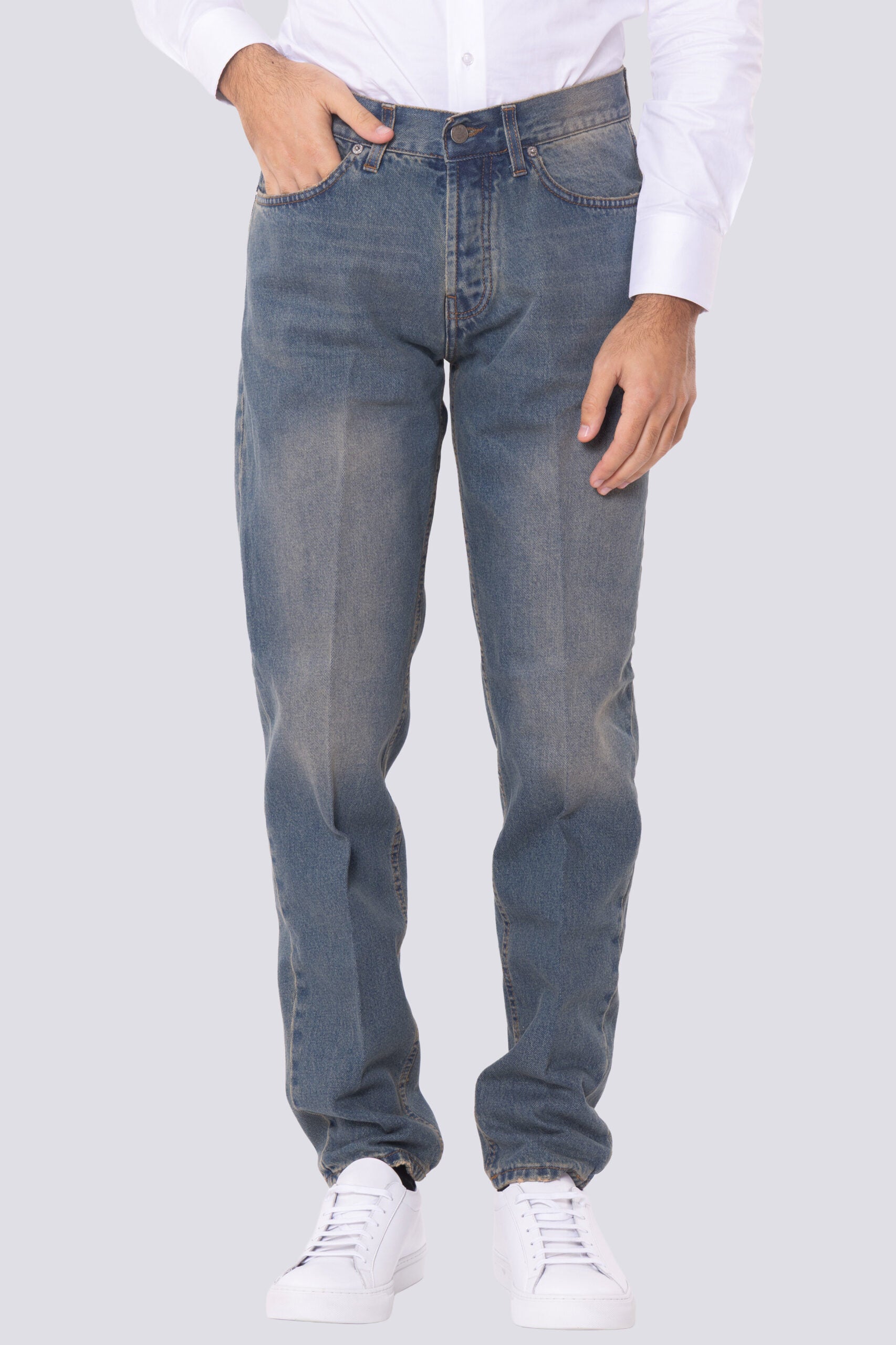 Jeans da uomo con sabbiature beige modello 5 tasche con vestibilità regular
