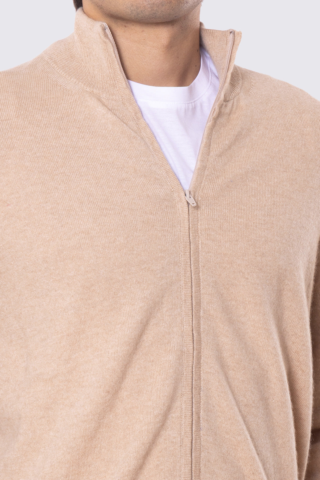 Maglione collo alto con zip a scomparsa cammello 100% cashmere a tubolare tinta unita con elastici sulle maniche e sul fondo Finezza 12