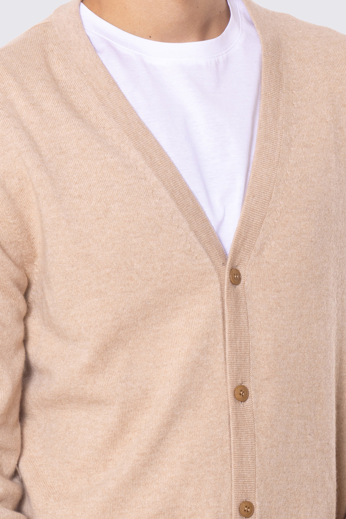 Cardigan scollo a v con bottoni Beige 100% cashmere a tubolare tinta unita con elastici sulle maniche e sul fondo Finezza 12