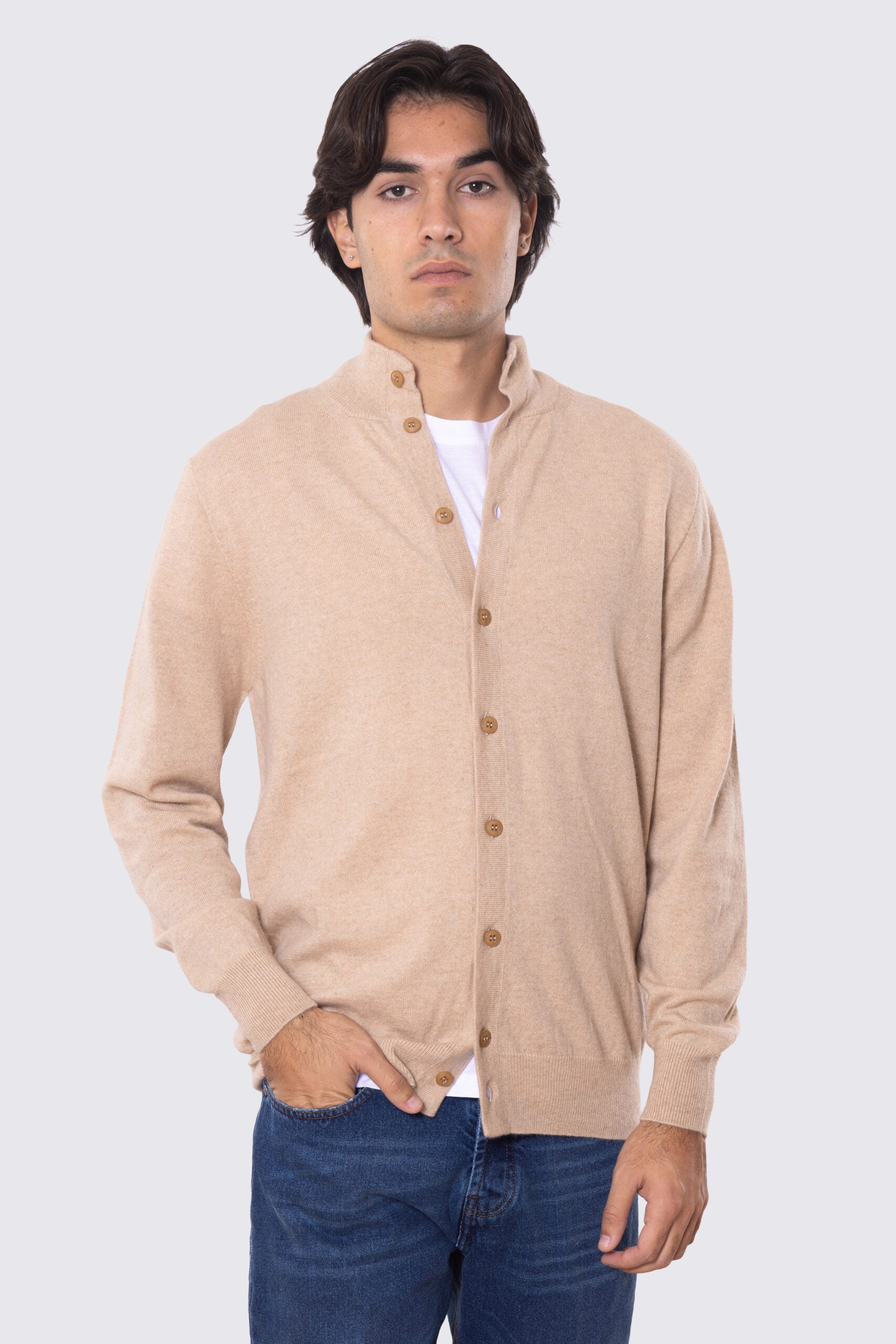 Cardigan collo alto con bottoni Color cammello 100% cashmere a tubolare tinta unita con elastici sulle maniche e sul fondo Finezza 12