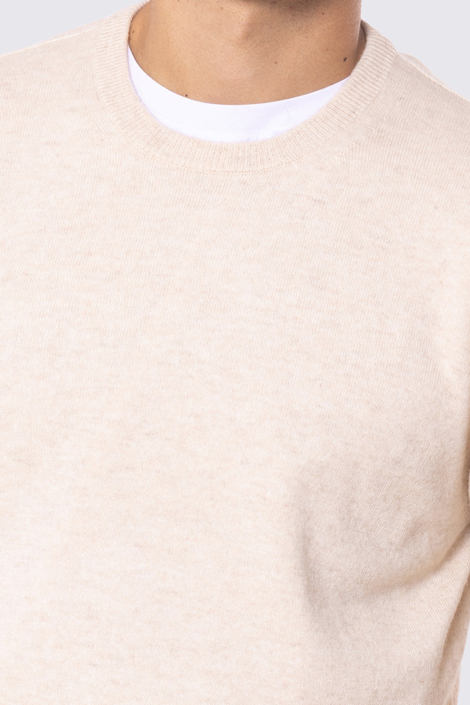 Maglione girocollo beige chiaro 100% cashmere a tubolare tinta unita con elastici sulle maniche e sul fondo Finezza 7