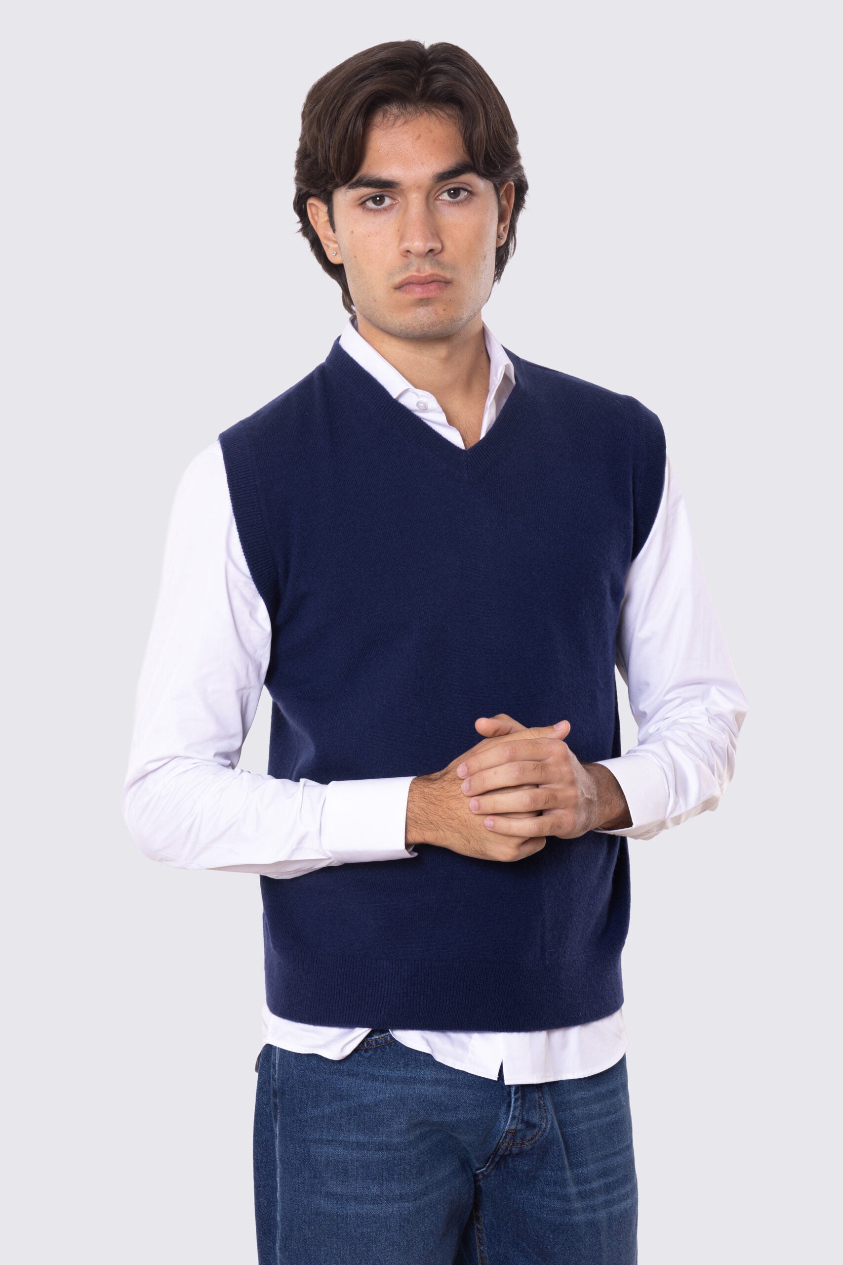 Gilet scollo a v blu 100% cashmere a tubolare tinta unita con elastici sulle maniche e sul fondo Finezza 12