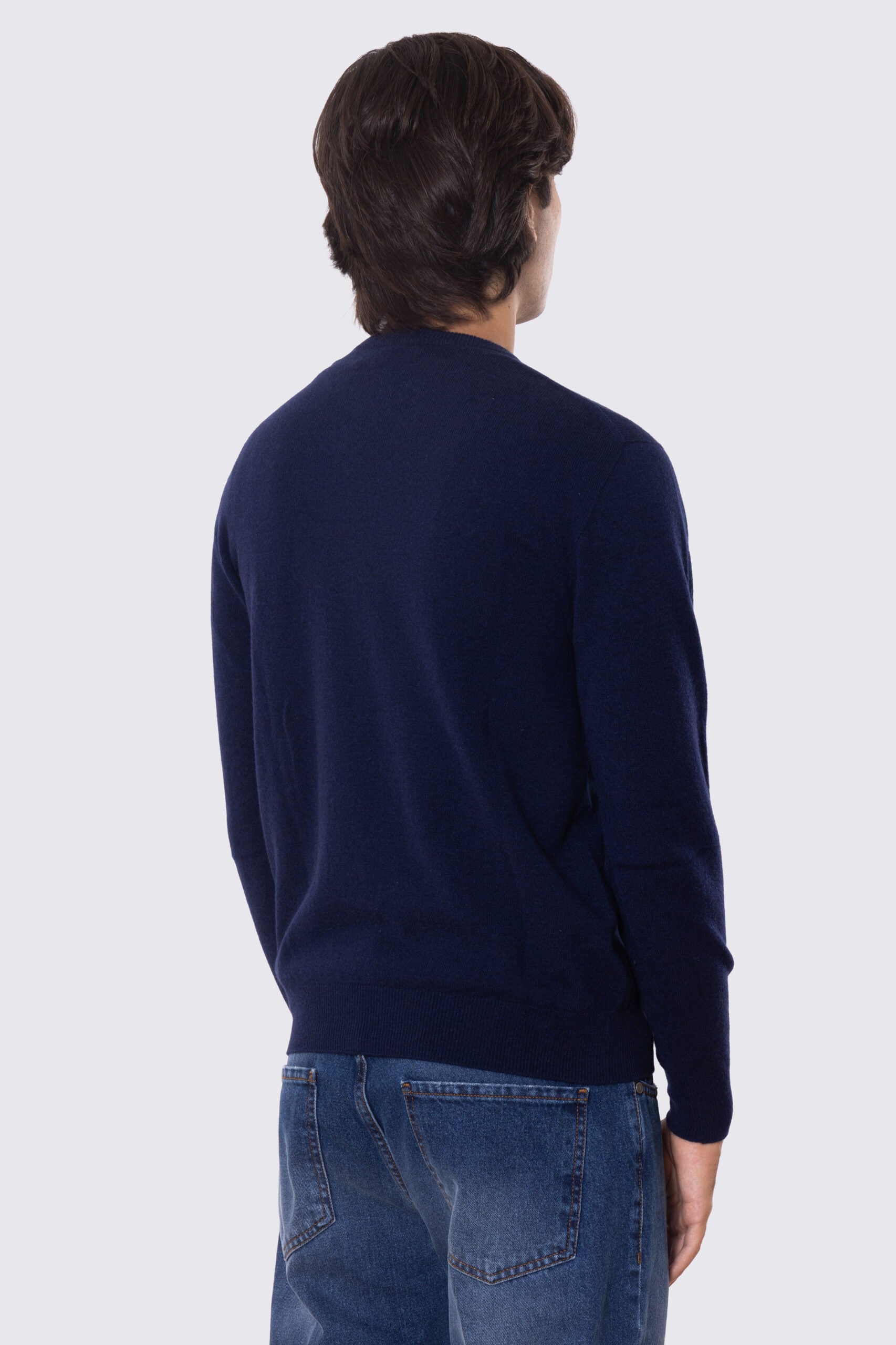 Maglione girocollo blu 100% cashmere a tubolare tinta unita con elastici sulle maniche e sul fondo Finezza 12.