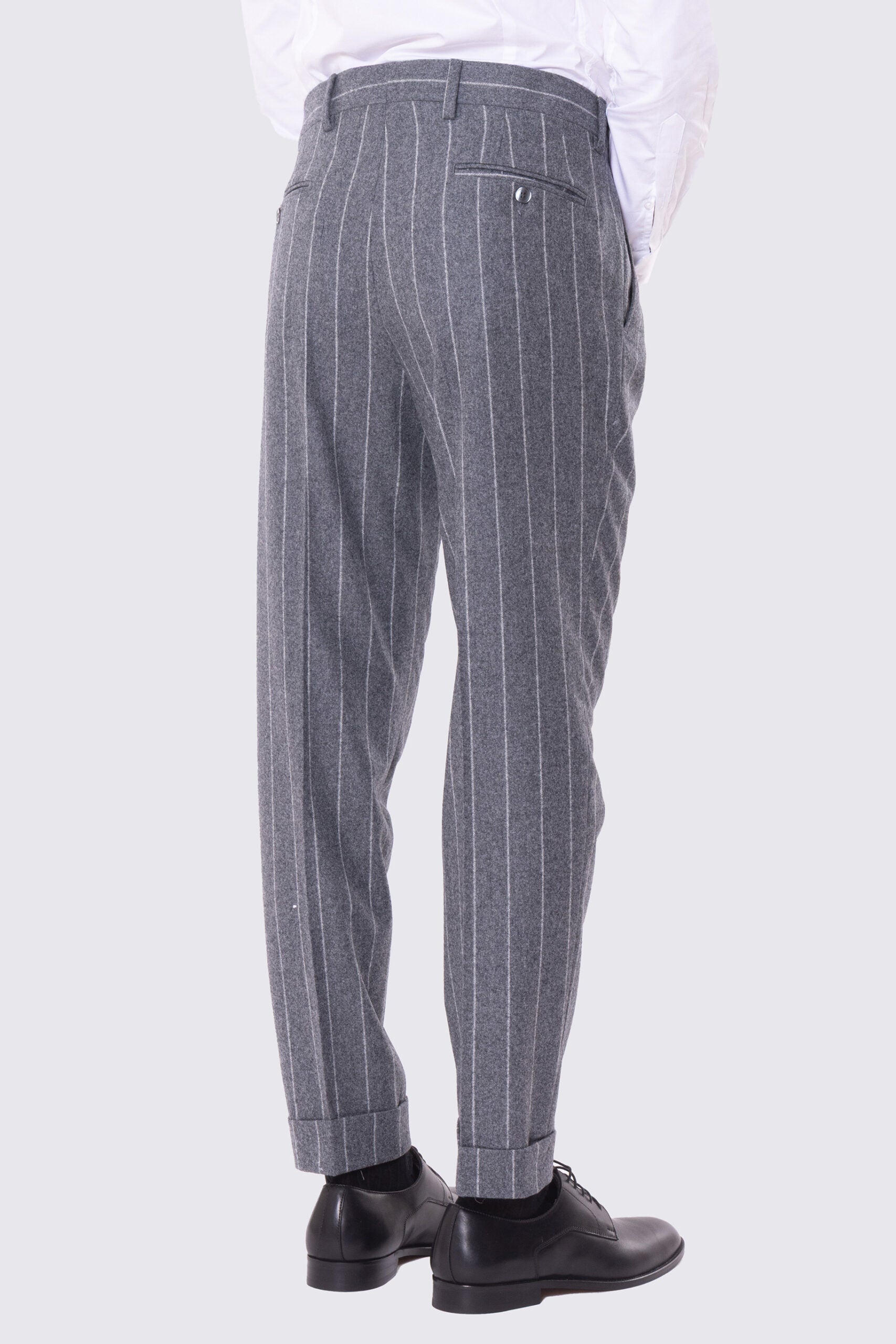 Abito uomo grigio gessato bianco con giacca Doppiopetto rever a lancia e tasche a filo e pantalone vita alta con doppia pinces e risvolto 5cm in pura lana Vitale Barberis Canonico