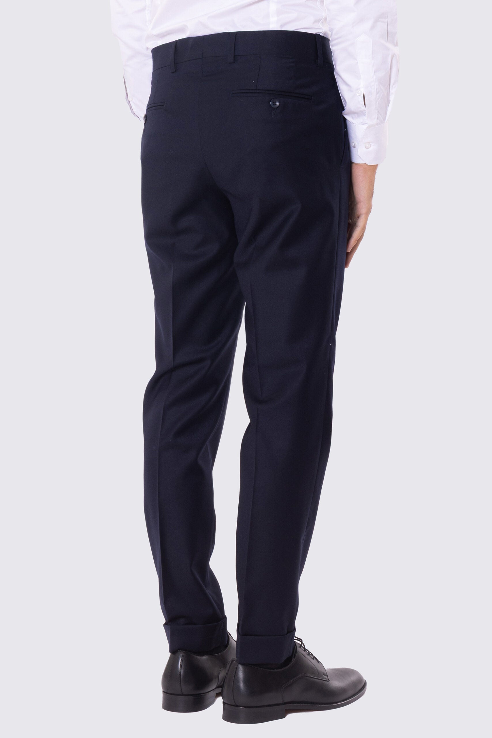 Abito blu notte con giacca Doppiopetto rever a lancia tasche a filo e pantalone vita alta con doppie pinces e risvolto 5cm 100% lana Flanella Carillo Drapers
