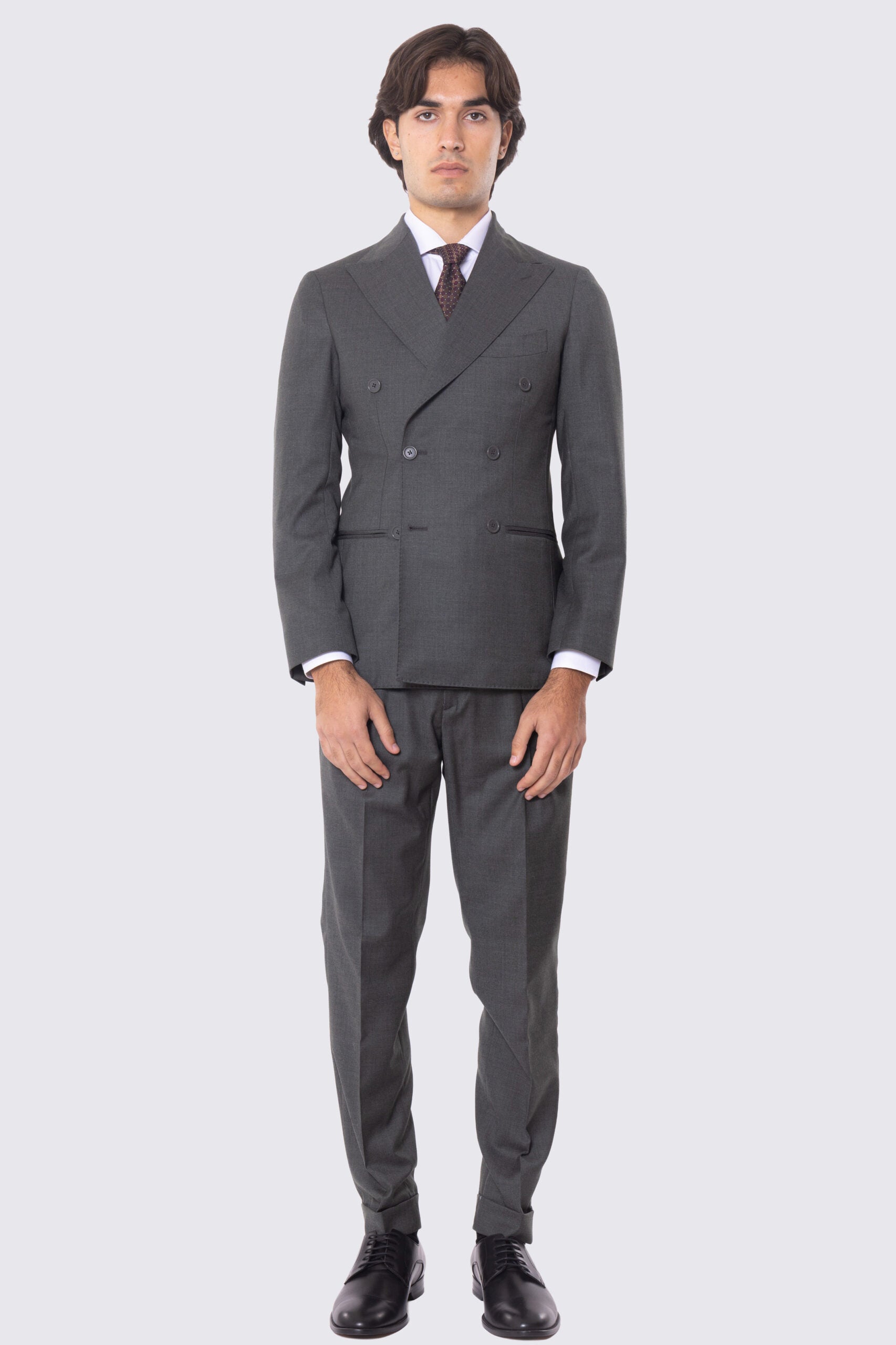 Abito verde con giacca Doppiopetto rever a lancia tasche a filo e pantalone vita alta con doppia pinces e risvolto 5cm 100% lana Flanella Carillo Drapers