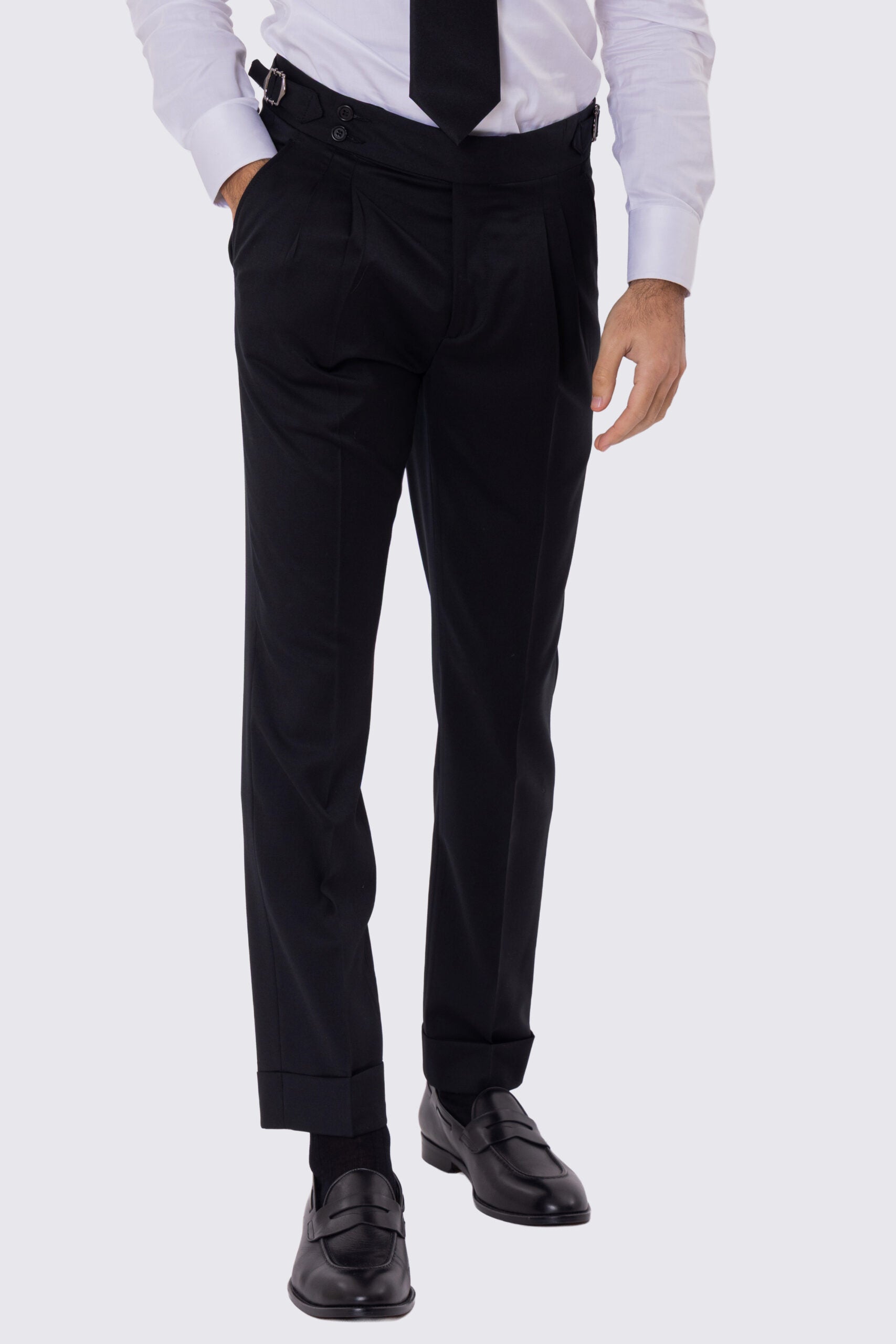 Abito uomo Monopetto nero fresco lana super 110's Tessuti in esclusiva Sartoria Carillo completamente sfoderato con Rever a lancia e tasche a filetto