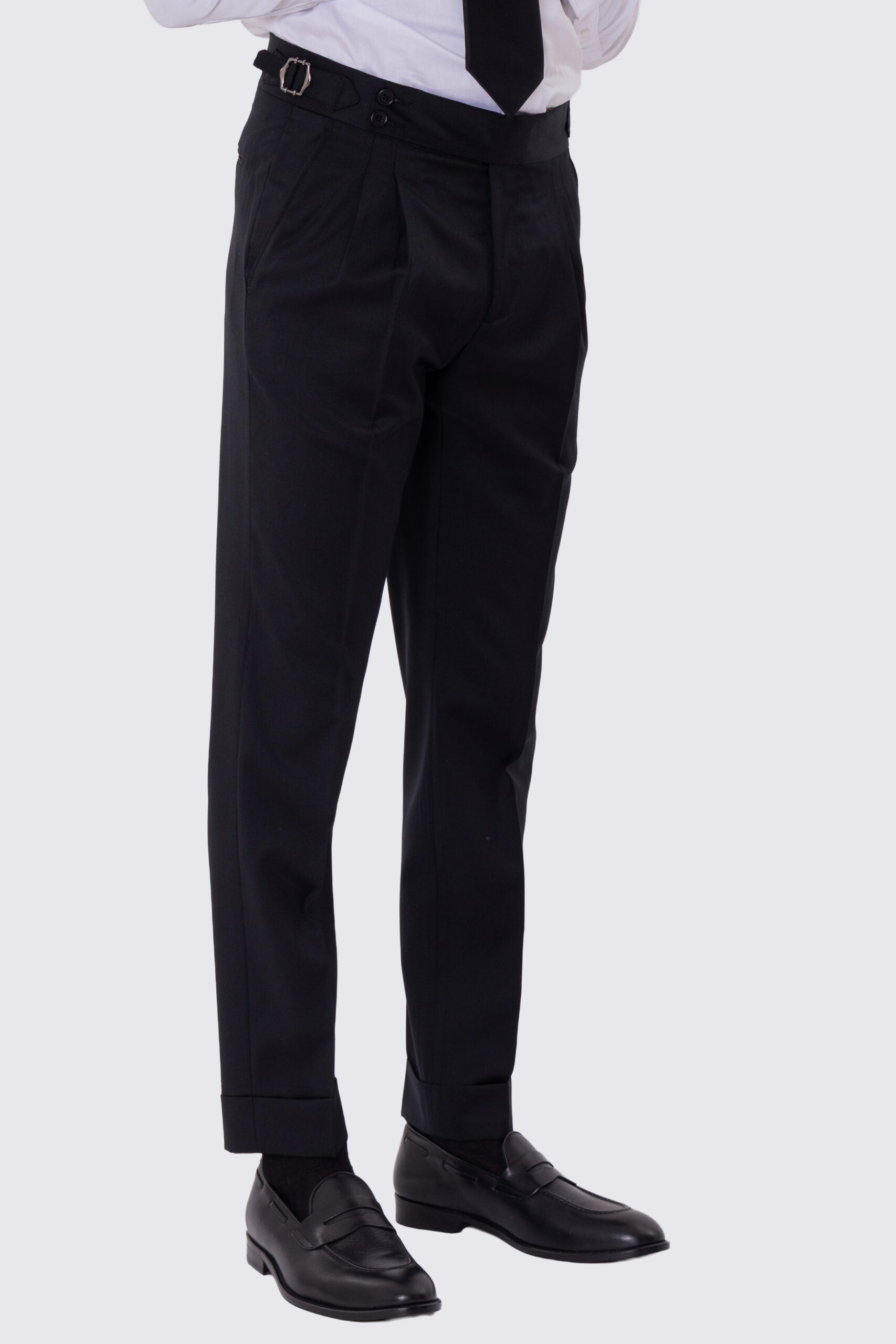 Abito uomo Monopetto nero fresco lana super 110's Tessuti in esclusiva Sartoria Carillo completamente sfoderato con Rever a lancia e tasche a filetto