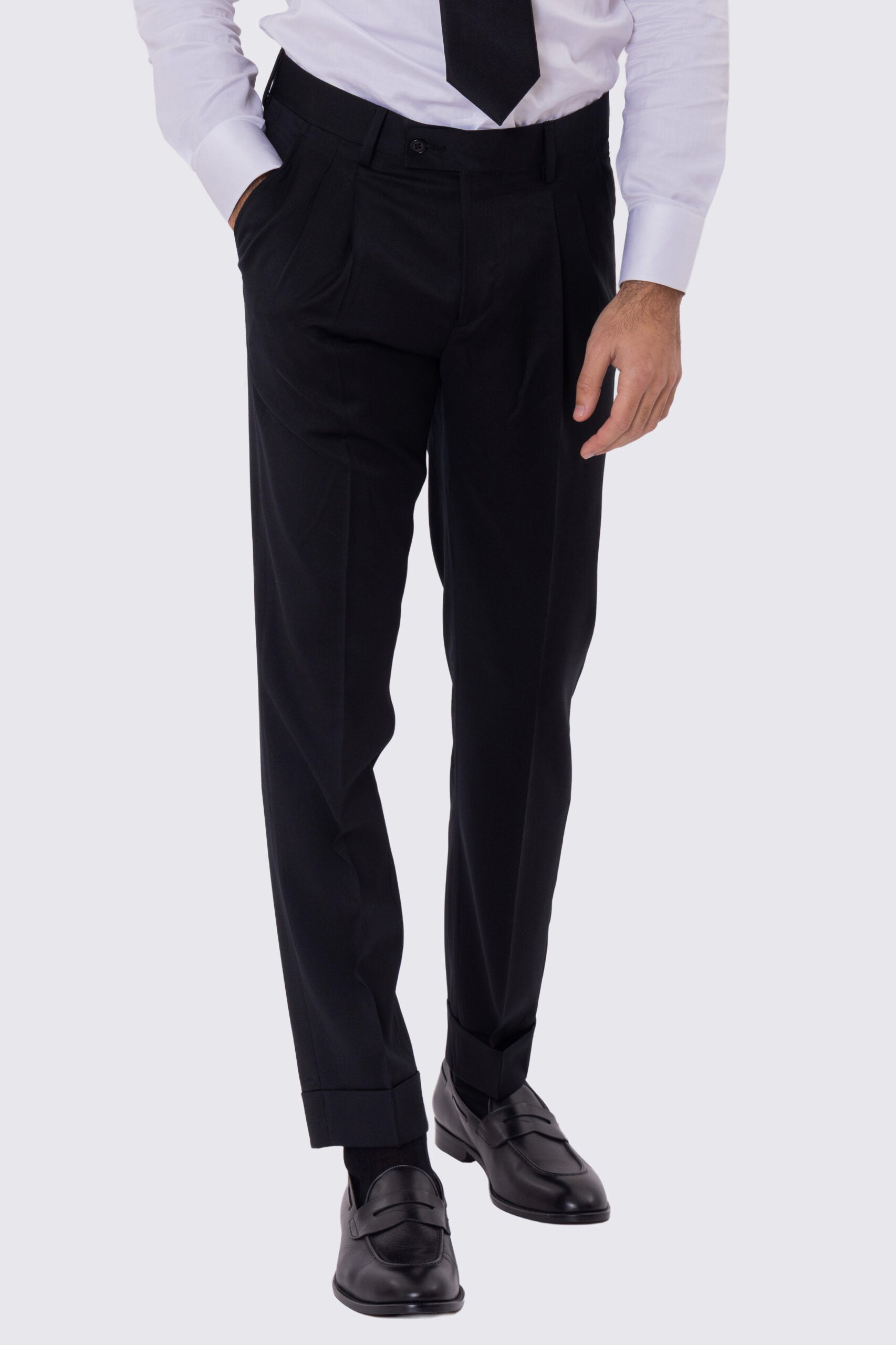 Abito uomo Doppiopetto nero fresco lana super 110's Tessuti in esclusiva Sartoria Carillo completamente sfoderato con Rever a lancia e tasche a filetto