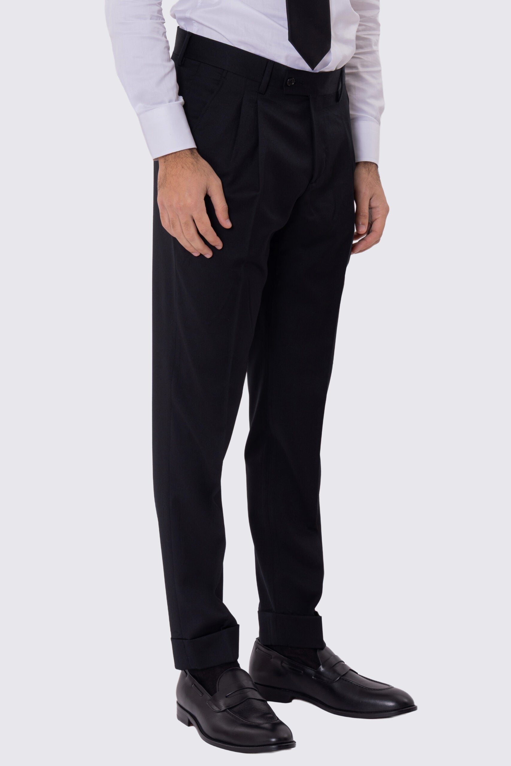 Abito uomo Doppiopetto nero fresco lana super 110's Tessuti in esclusiva Sartoria Carillo completamente sfoderato con Rever a lancia e tasche a filetto